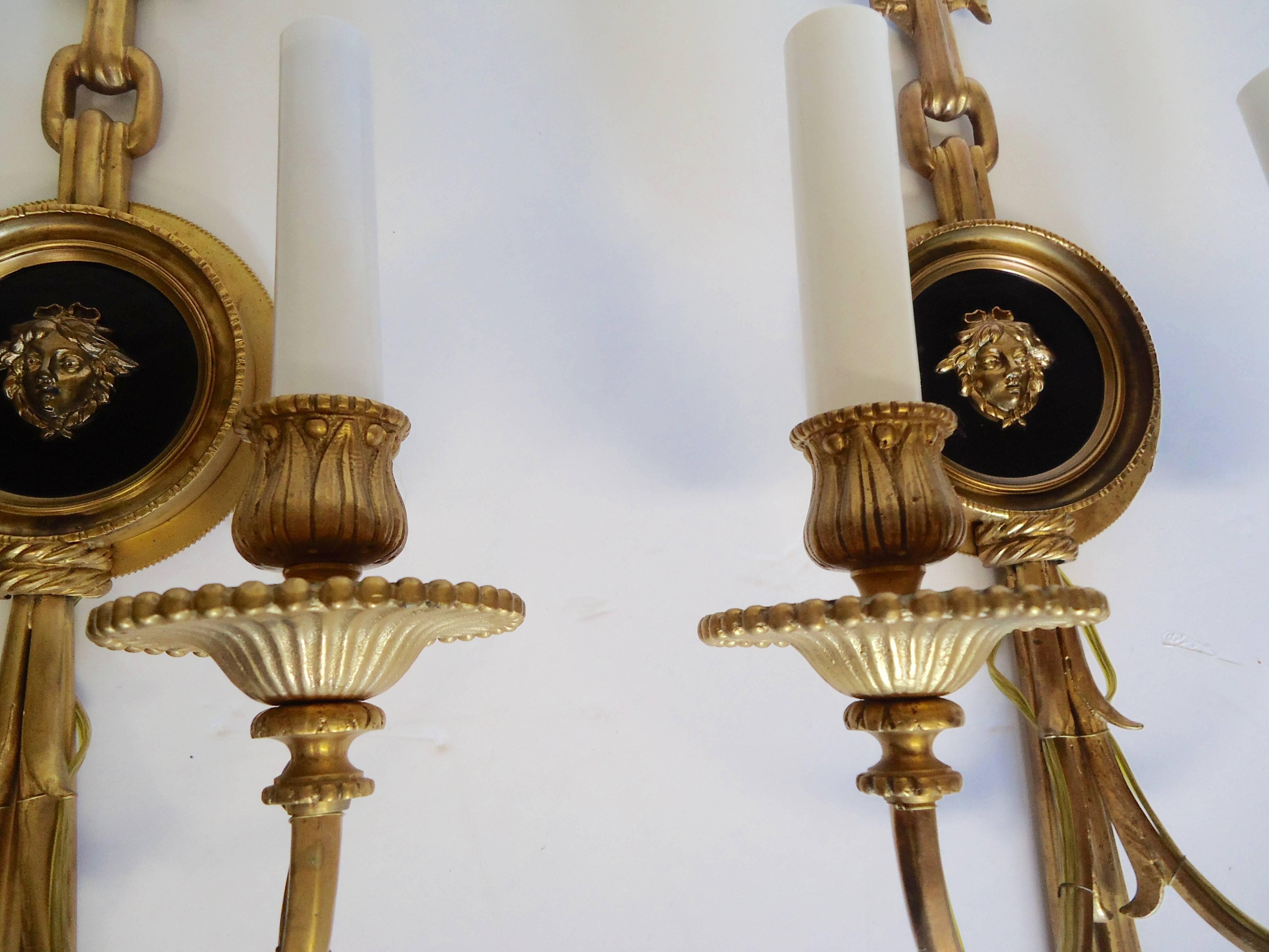 Pair of Elegant French Bronze Sconces In Excellent Condition In Hopewell, NJ