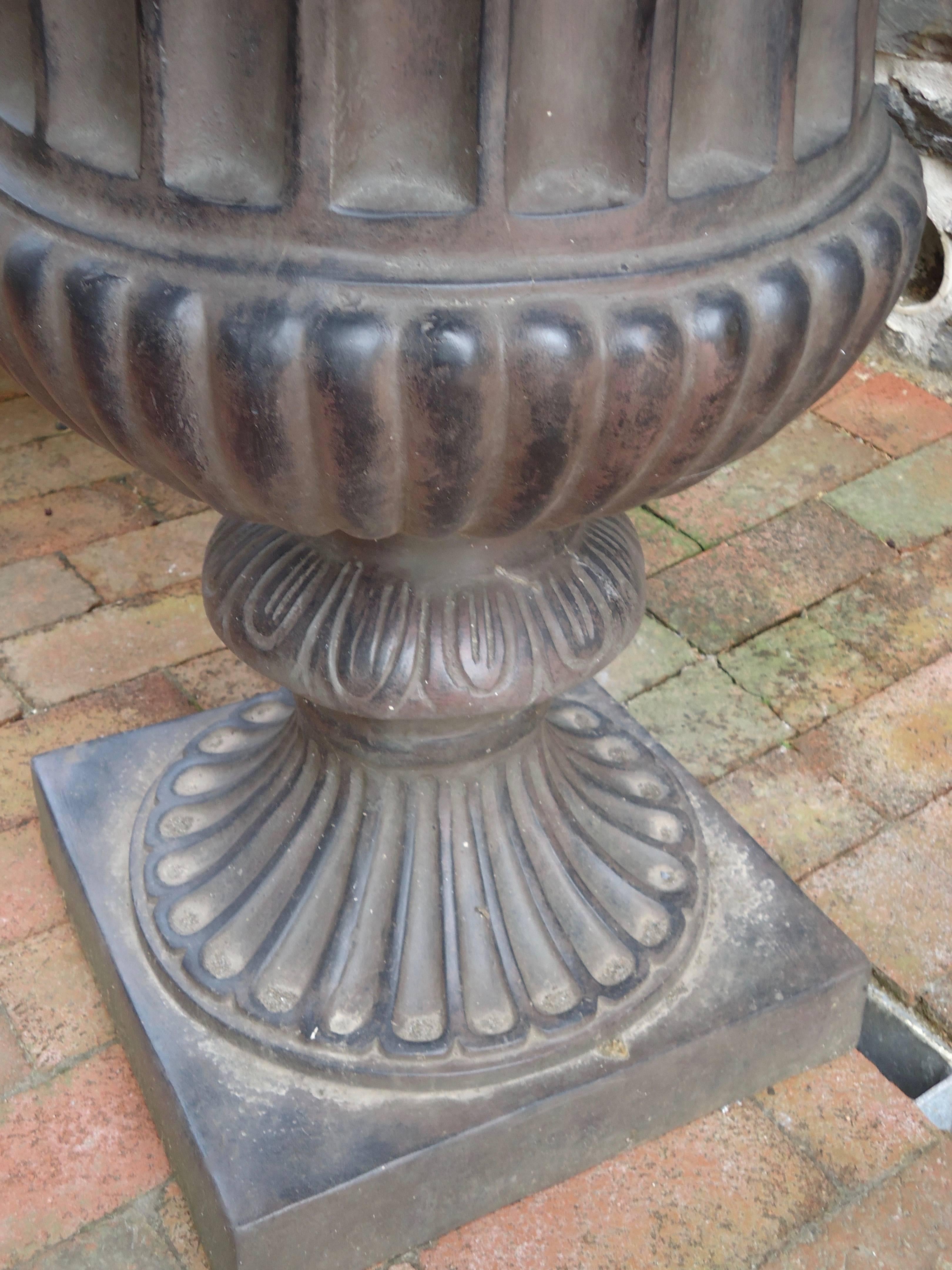 fiberglass garden urns