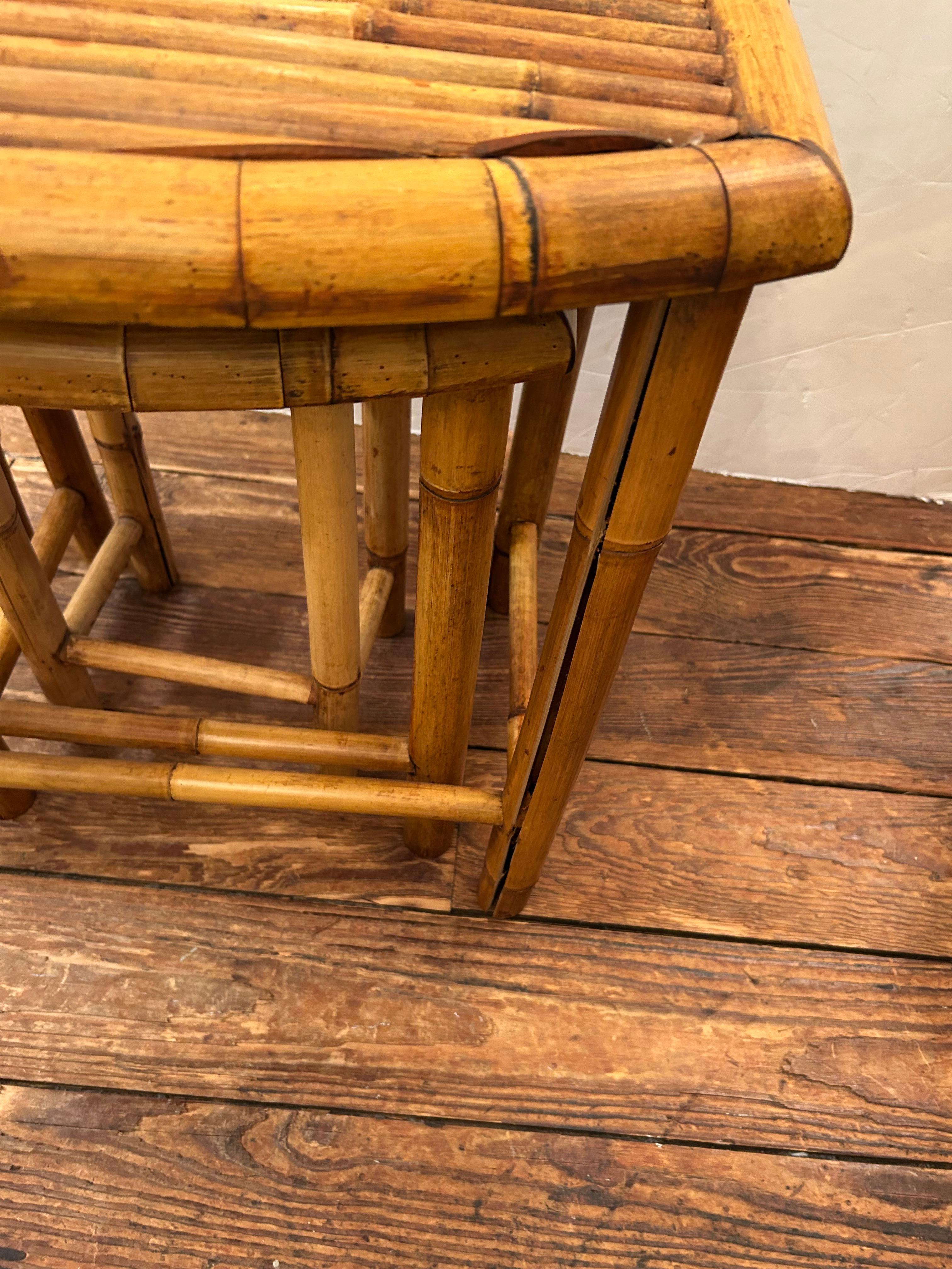 Organique Ensemble intelligent de tables gigognes en bambou vintage en vente