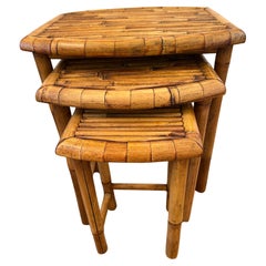 Ensemble intelligent de tables gigognes en bambou vintage