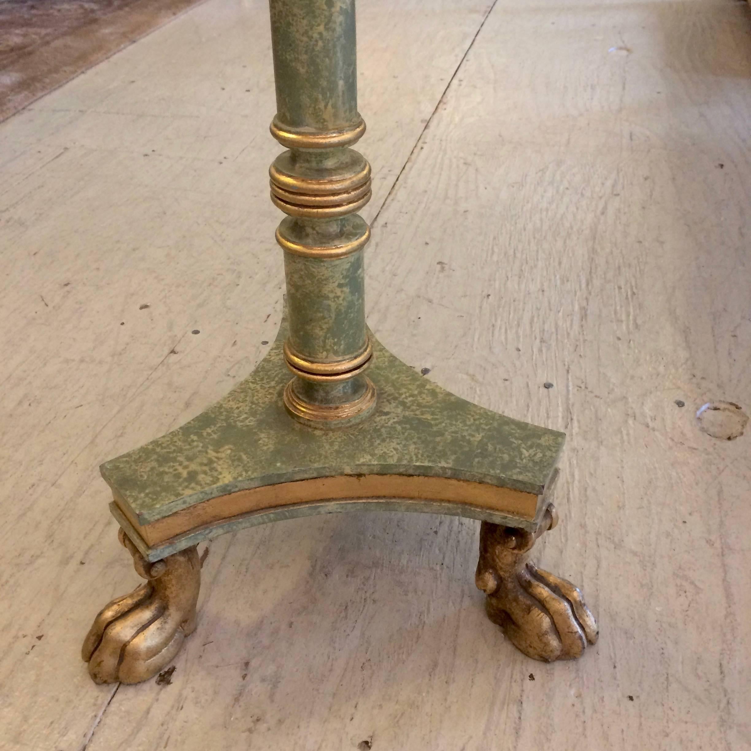 Glamorous Venetian Faux Painted & Gilded Round Side Drinks Table In Good Condition In Hopewell, NJ