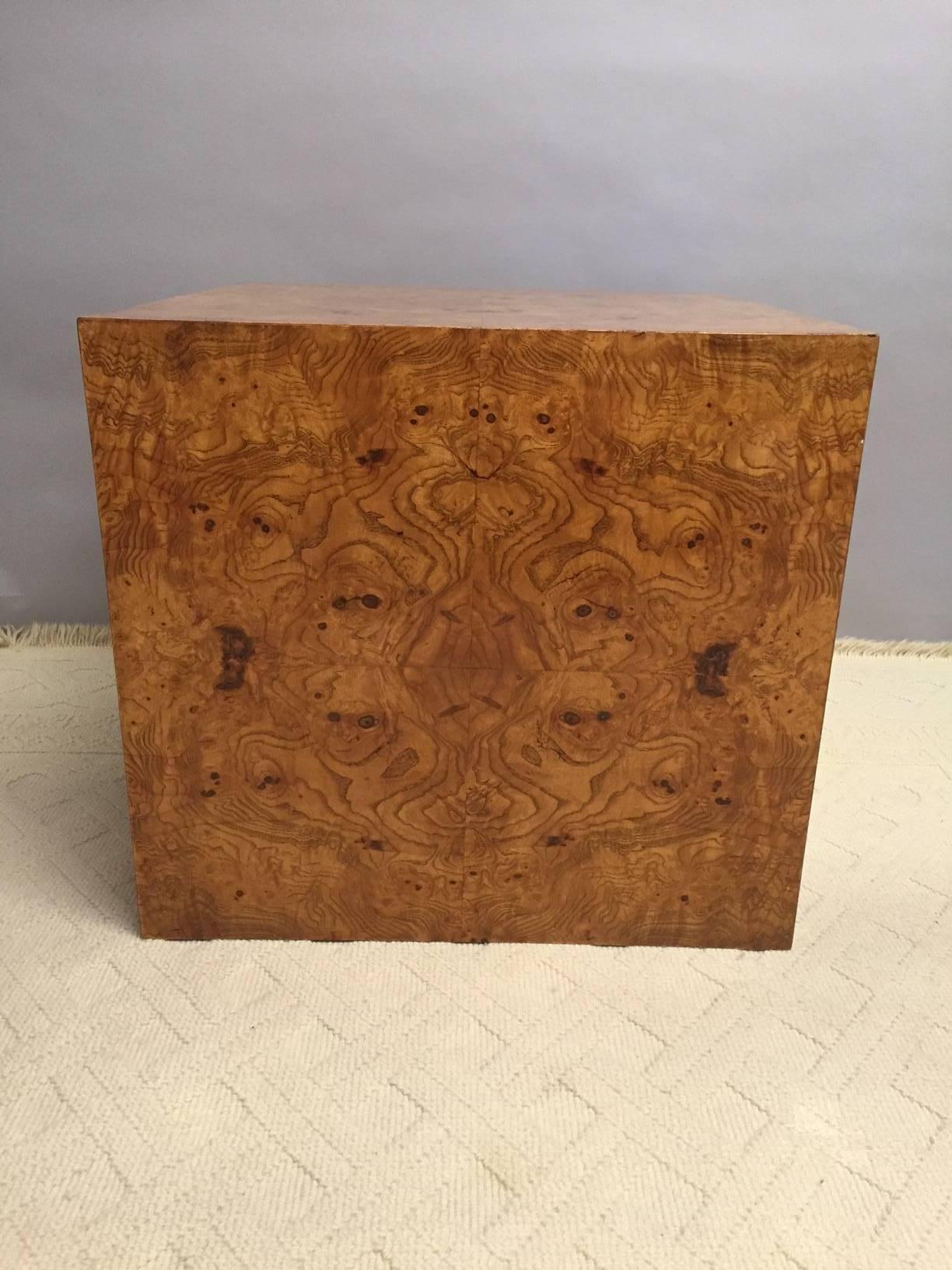 Beautiful Mid-Century Modern burl wood cube with gorgeous lively grain to the wood, circa 1960s.