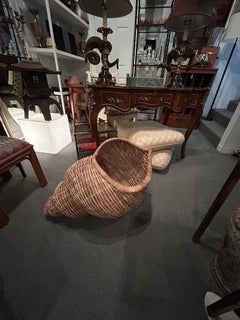 Monumentale Skulptur aus gewebtem Rattan in Schalenform