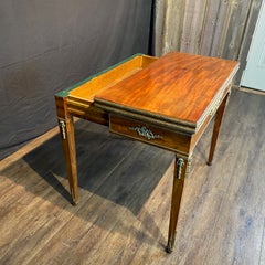 Mesa antigua francesa neoclásica para juegos o cartas