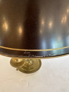 Lampe « Buillotte » en laiton antique de Miller & Sons, avec abat-jour en métal brun chocolat