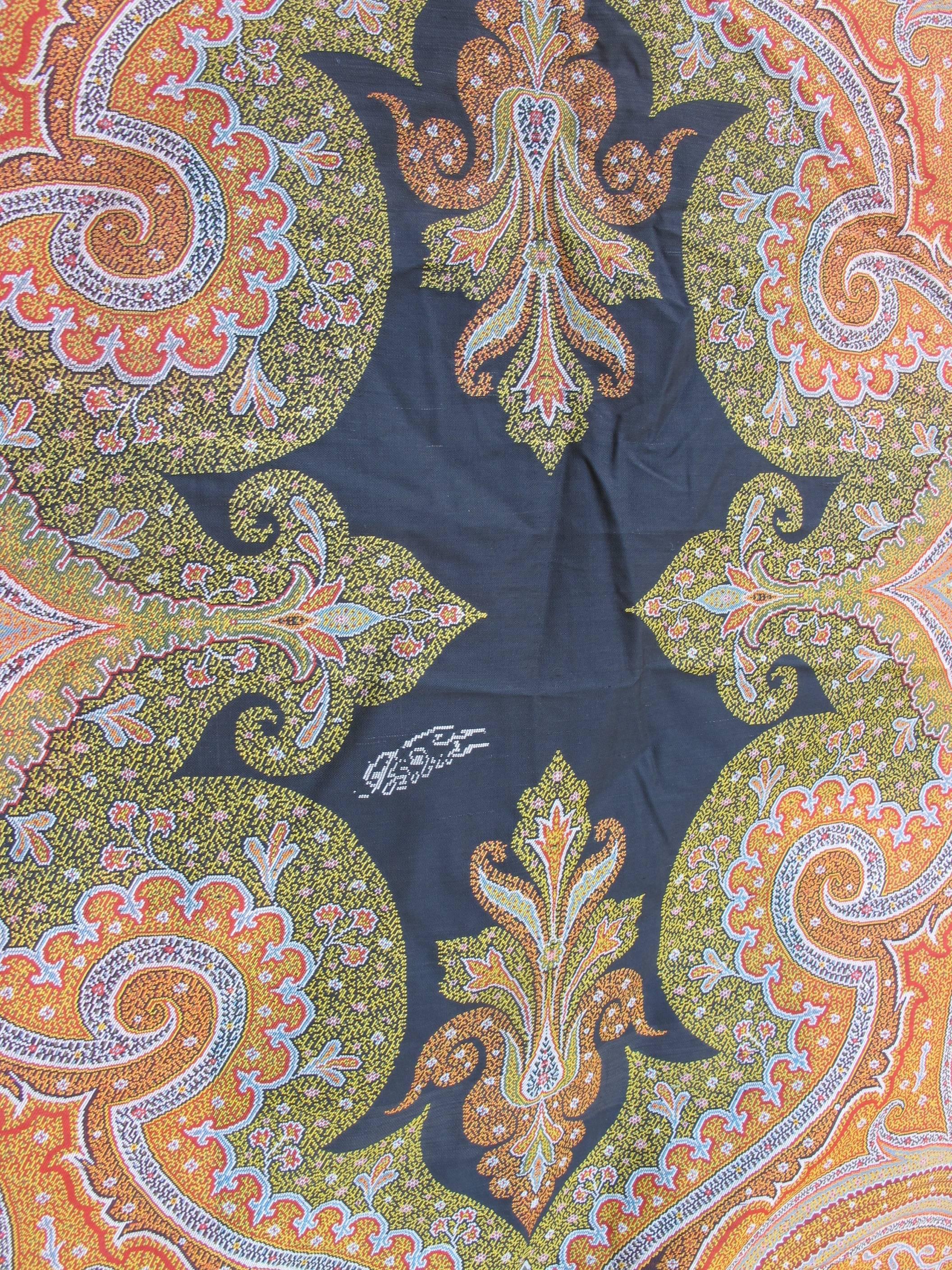 19th Century Scottish Paisley Shawl In Excellent Condition In Hopewell, NJ