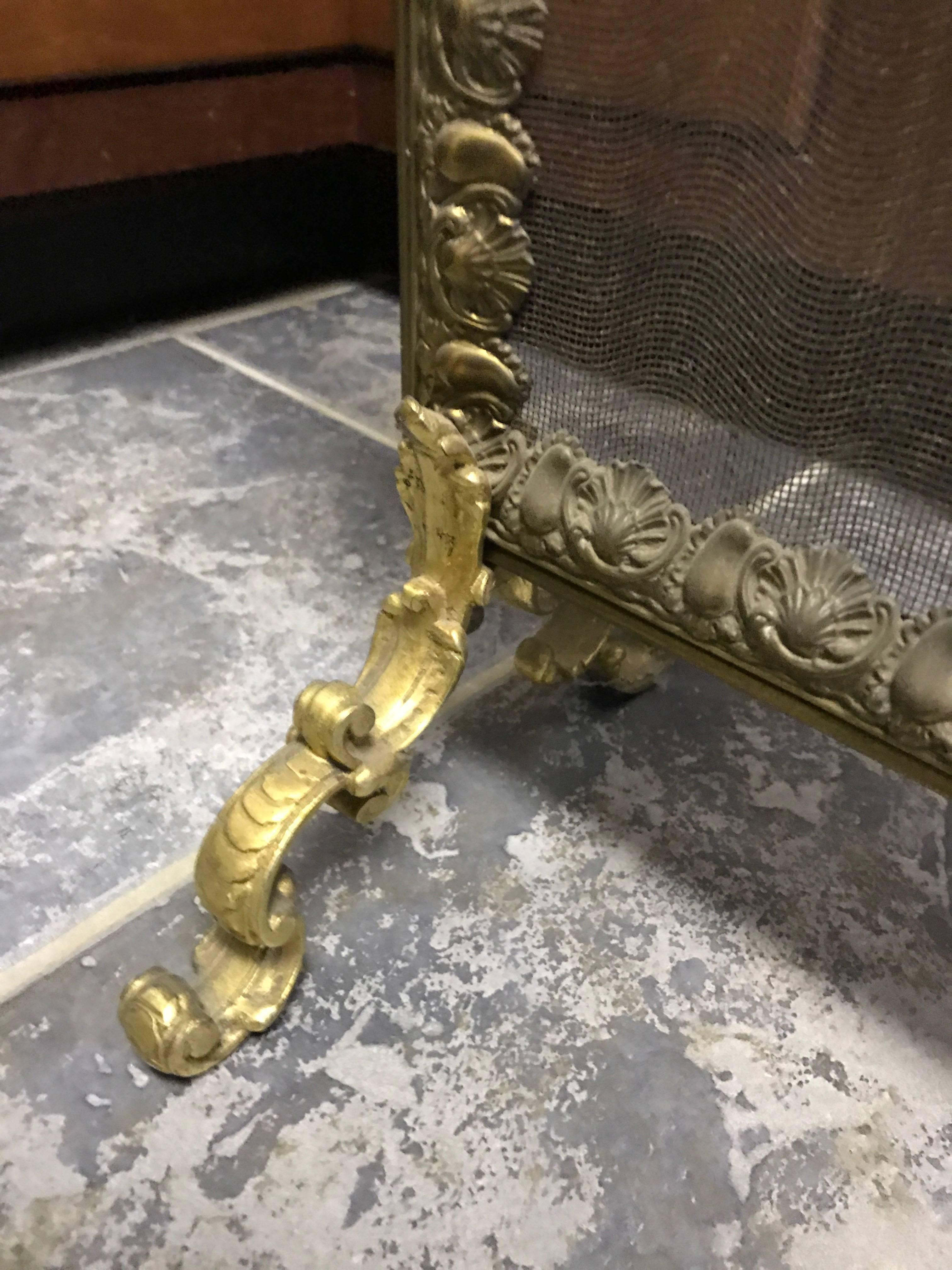 Magnifique écran de cheminée français du 19ème siècle Excellent état - En vente à Hopewell, NJ