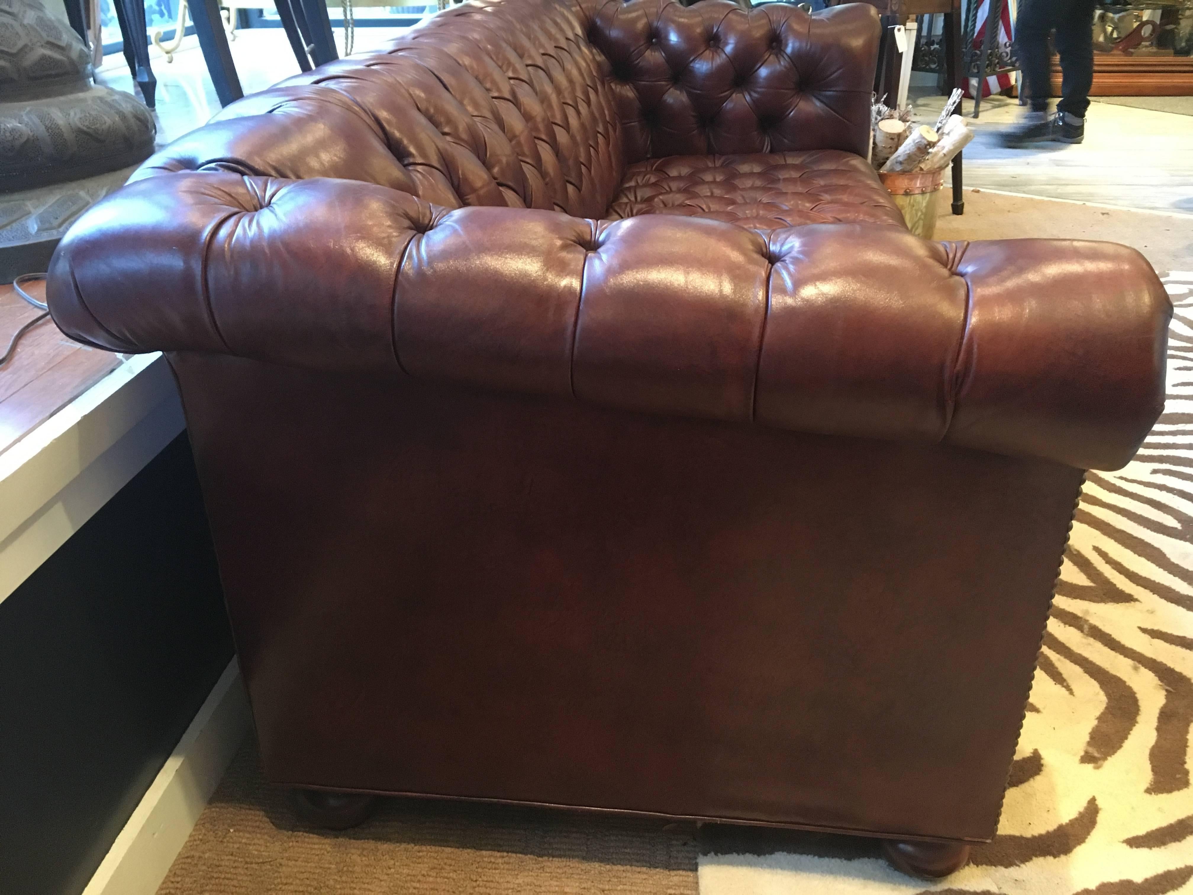 Libraryish Classic Warm Brown Leather Chesterfield Sofa In Excellent Condition In Hopewell, NJ