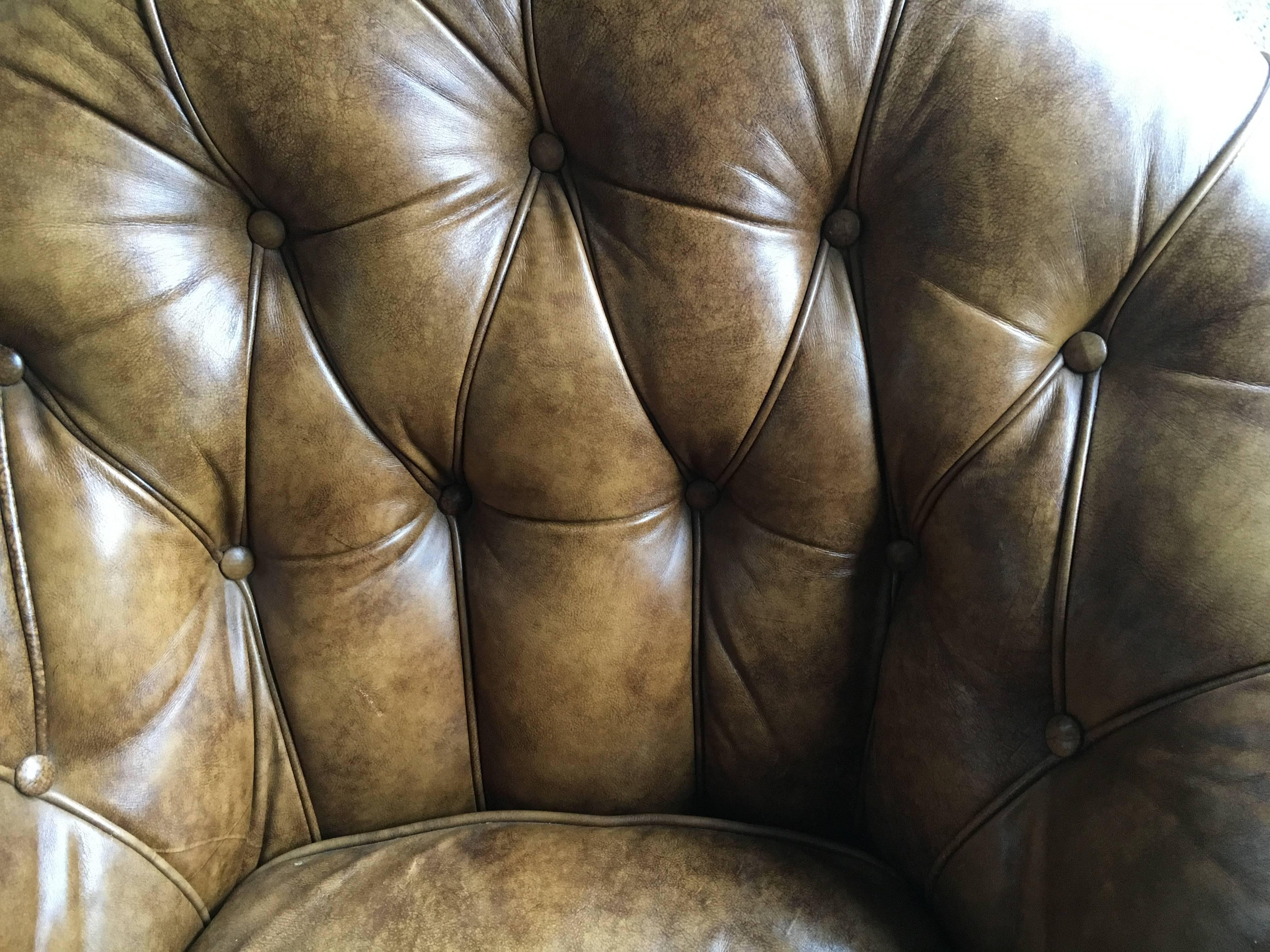 Contemporary Yummy Barrel Shaped Tufted Leather Club Chair