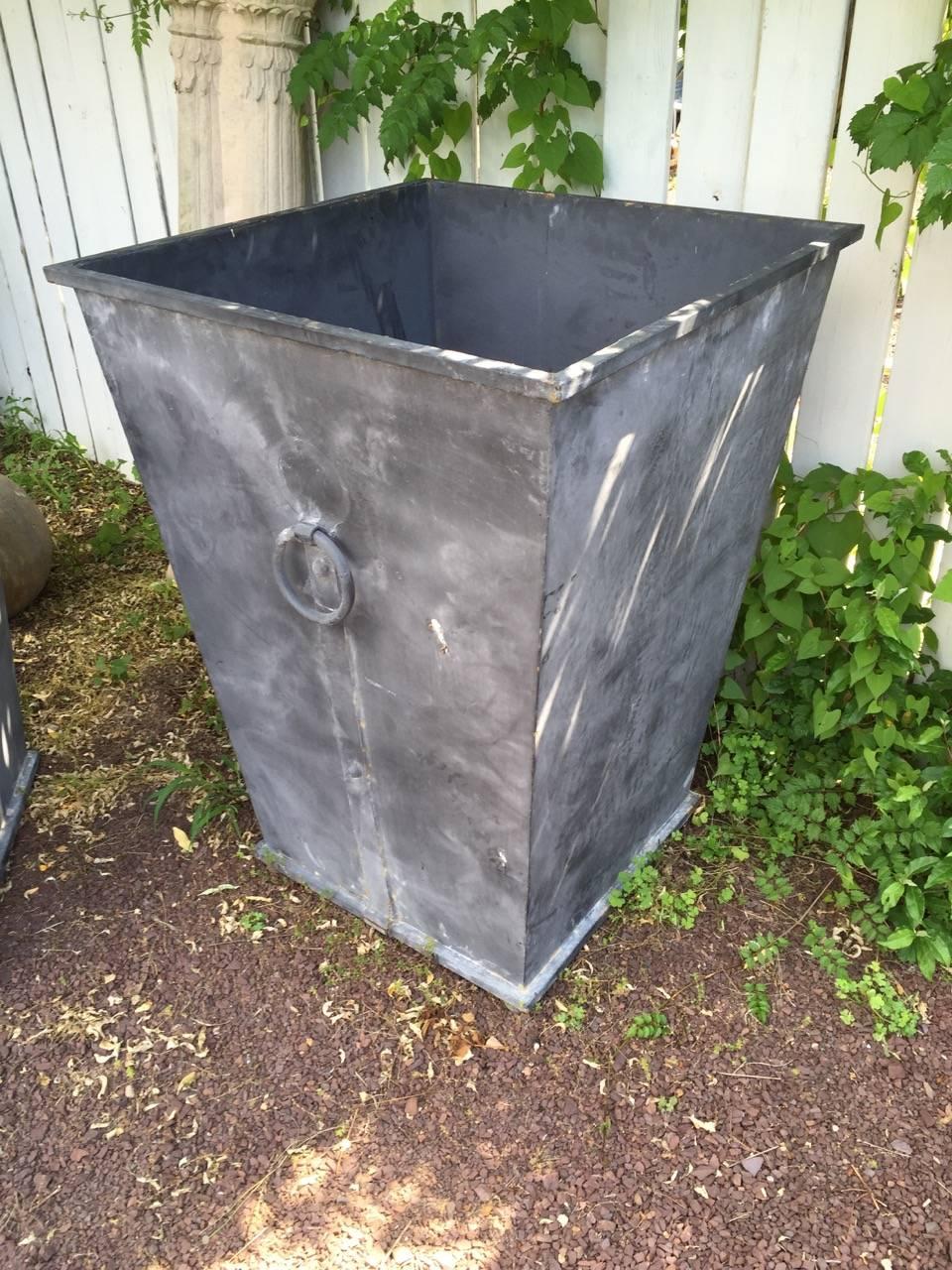 Pair of Handsome Large Steel Planters In Excellent Condition In Hopewell, NJ