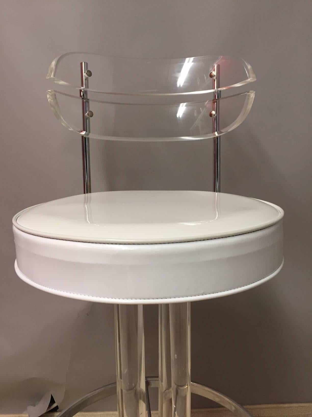 Mid-Century Modern Glamorous Pair of Lucite, Chrome and Patent Leather Bar Stools