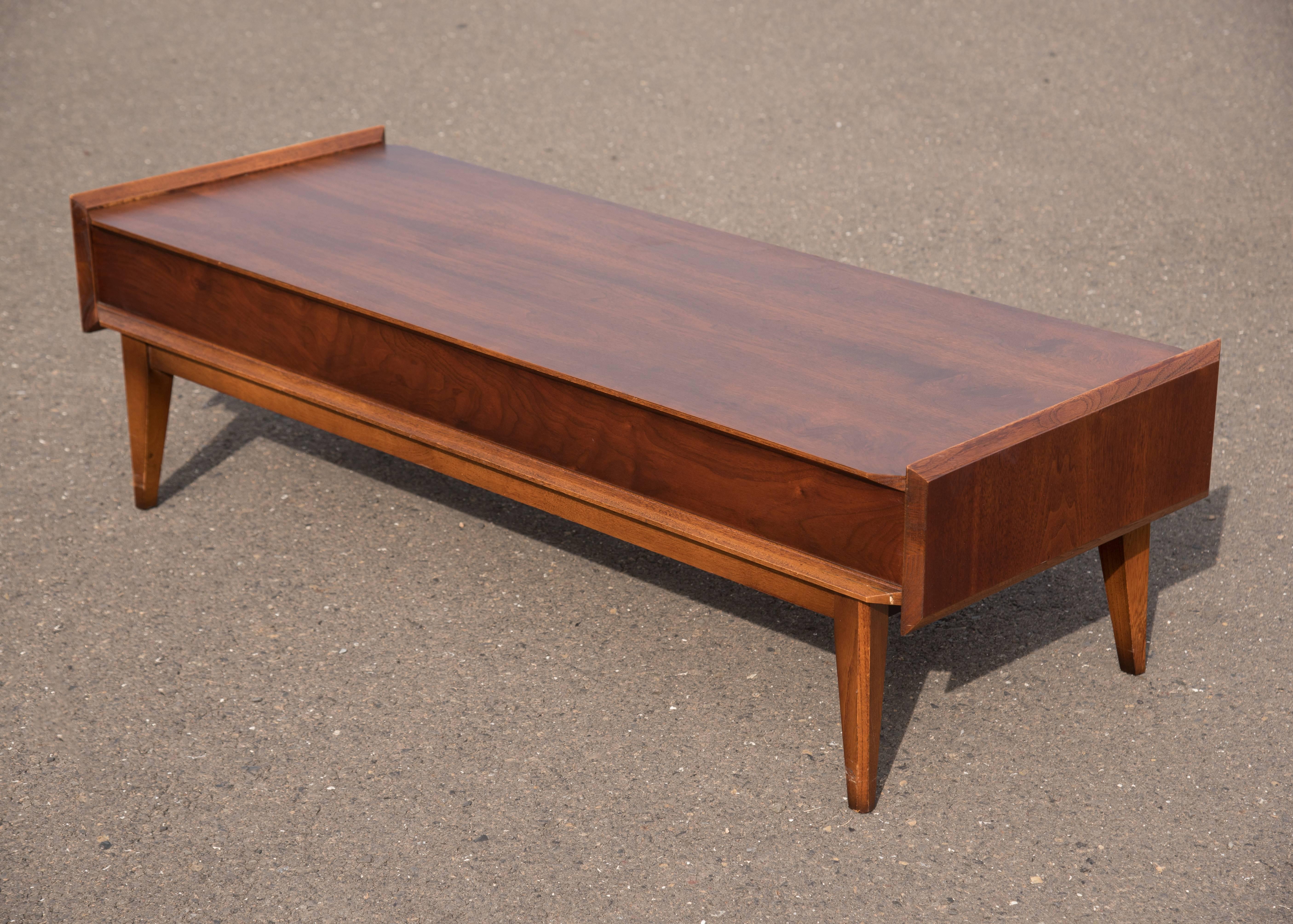 First Edition Lane Coffee Table Attributed to Andre Bus In Good Condition In Hopewell, NJ