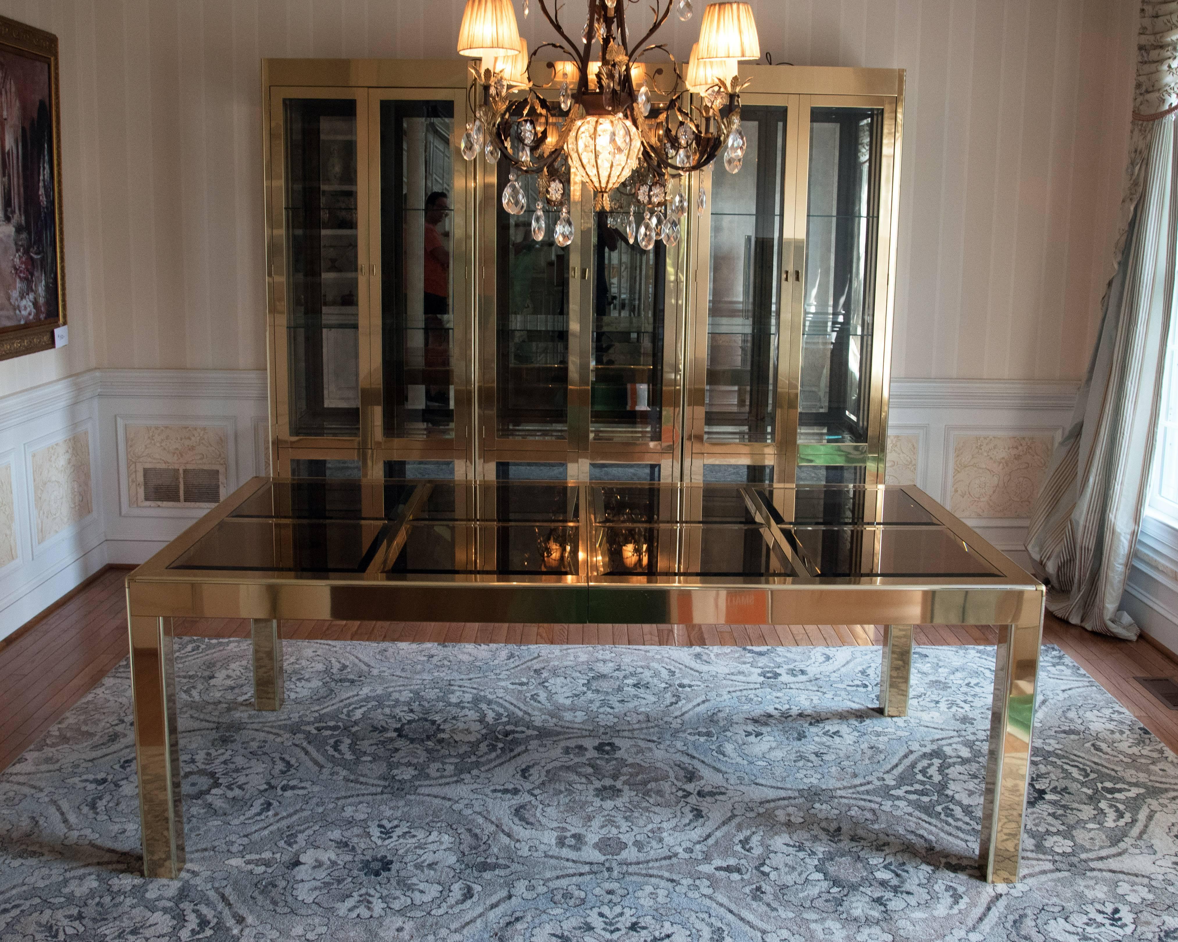 20th Century Superb Mid-Century Modern Mastercraft Brass and Bevelled Glass Dining Table