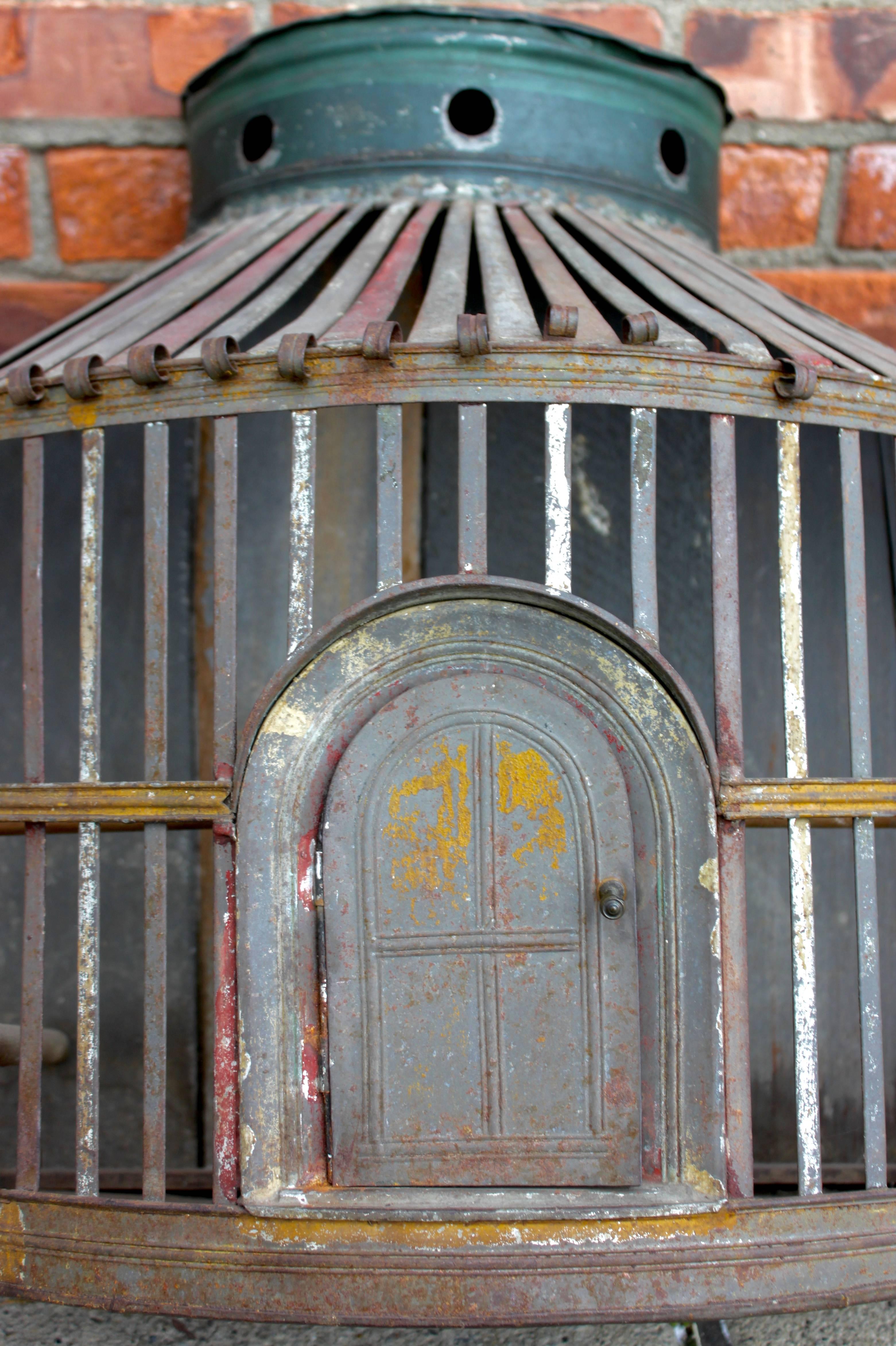 Mid to Early 19th Century Bird Cage In Good Condition For Sale In Hudson, NY