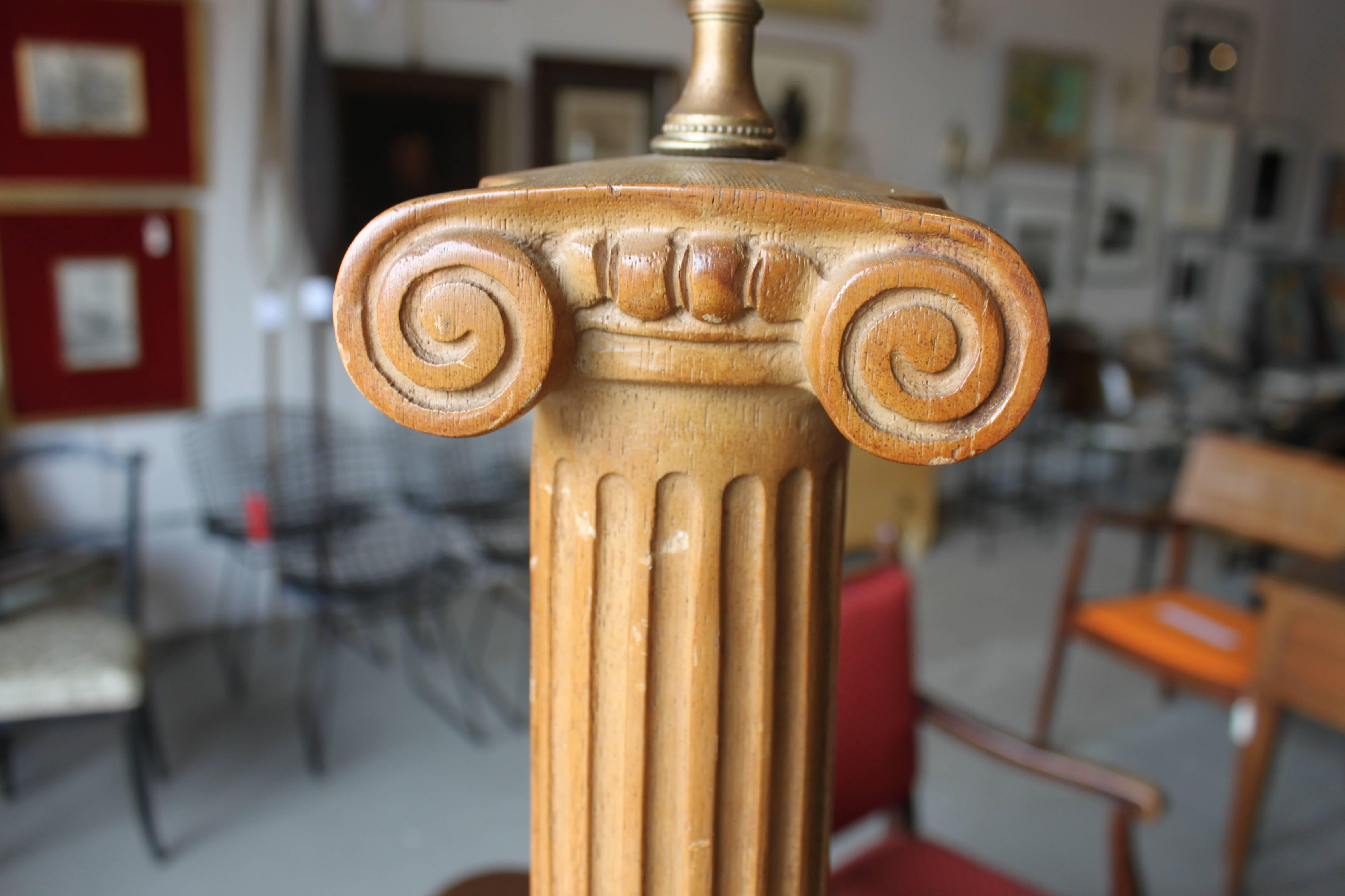 Carved wood neoclassical column table lamp. Height listed to top of socket.