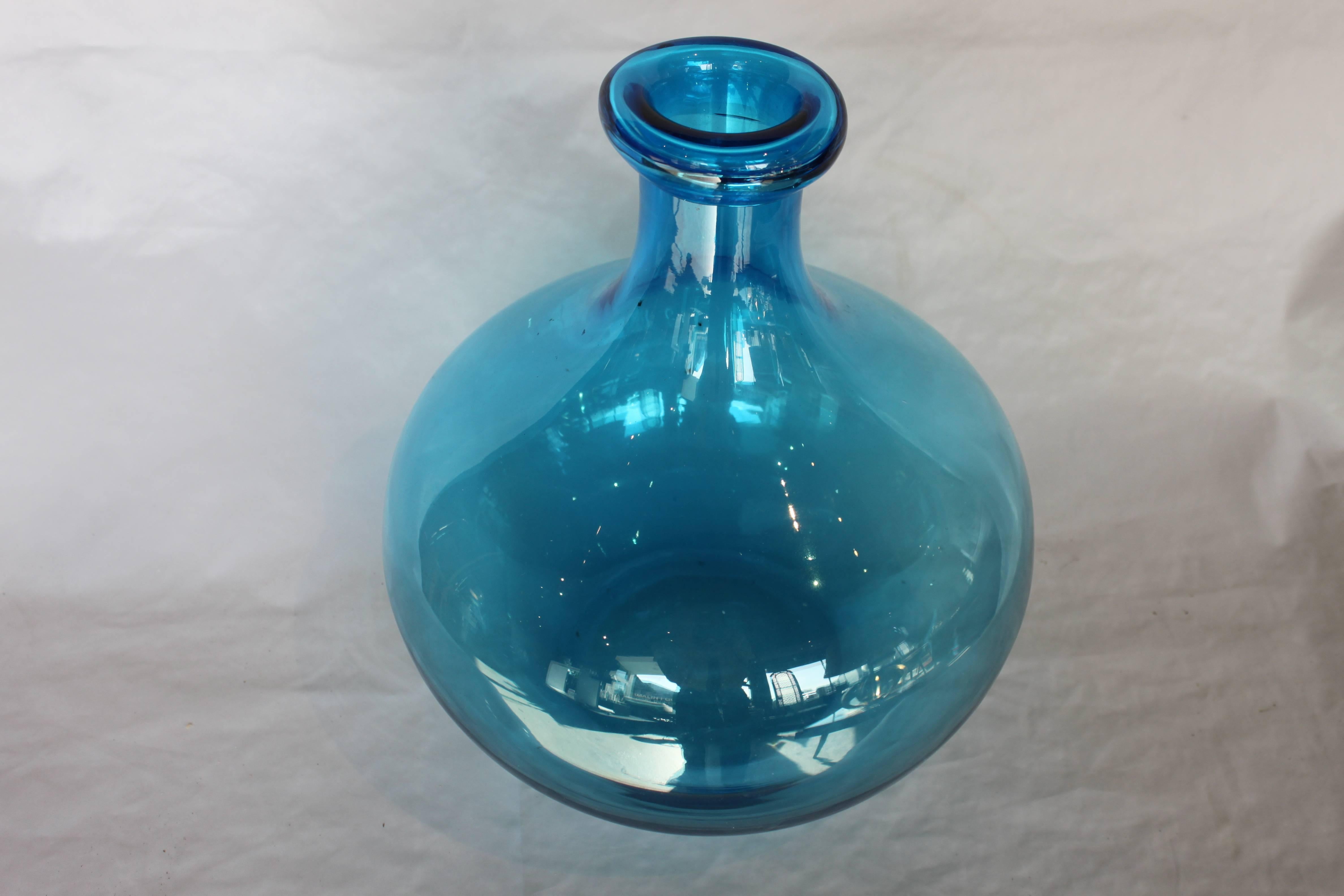 Beautiful Mid-Century Modern art glass vase in blue.