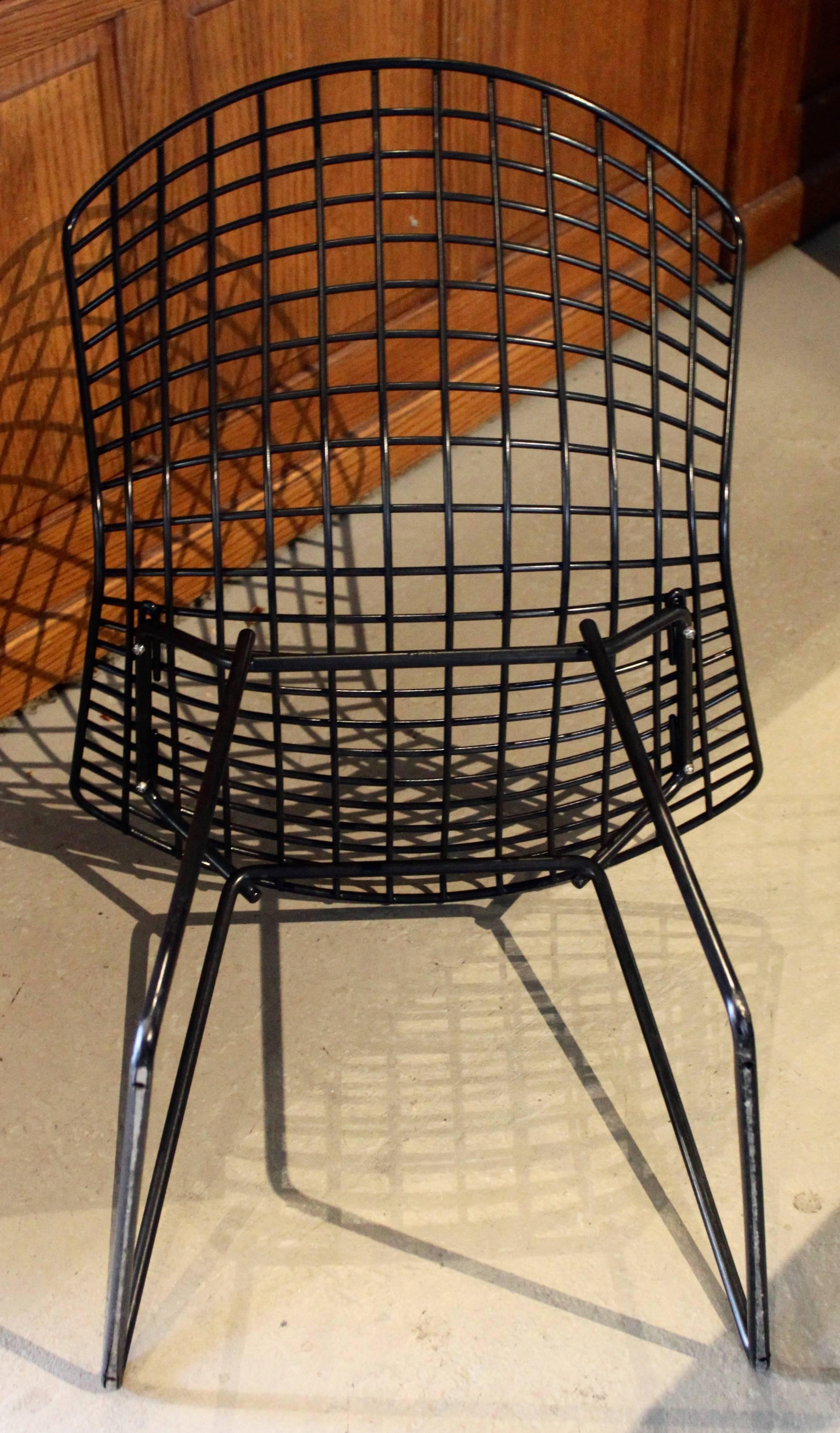 Bertoia Side Chairs by Knoll In Good Condition In Hudson, NY