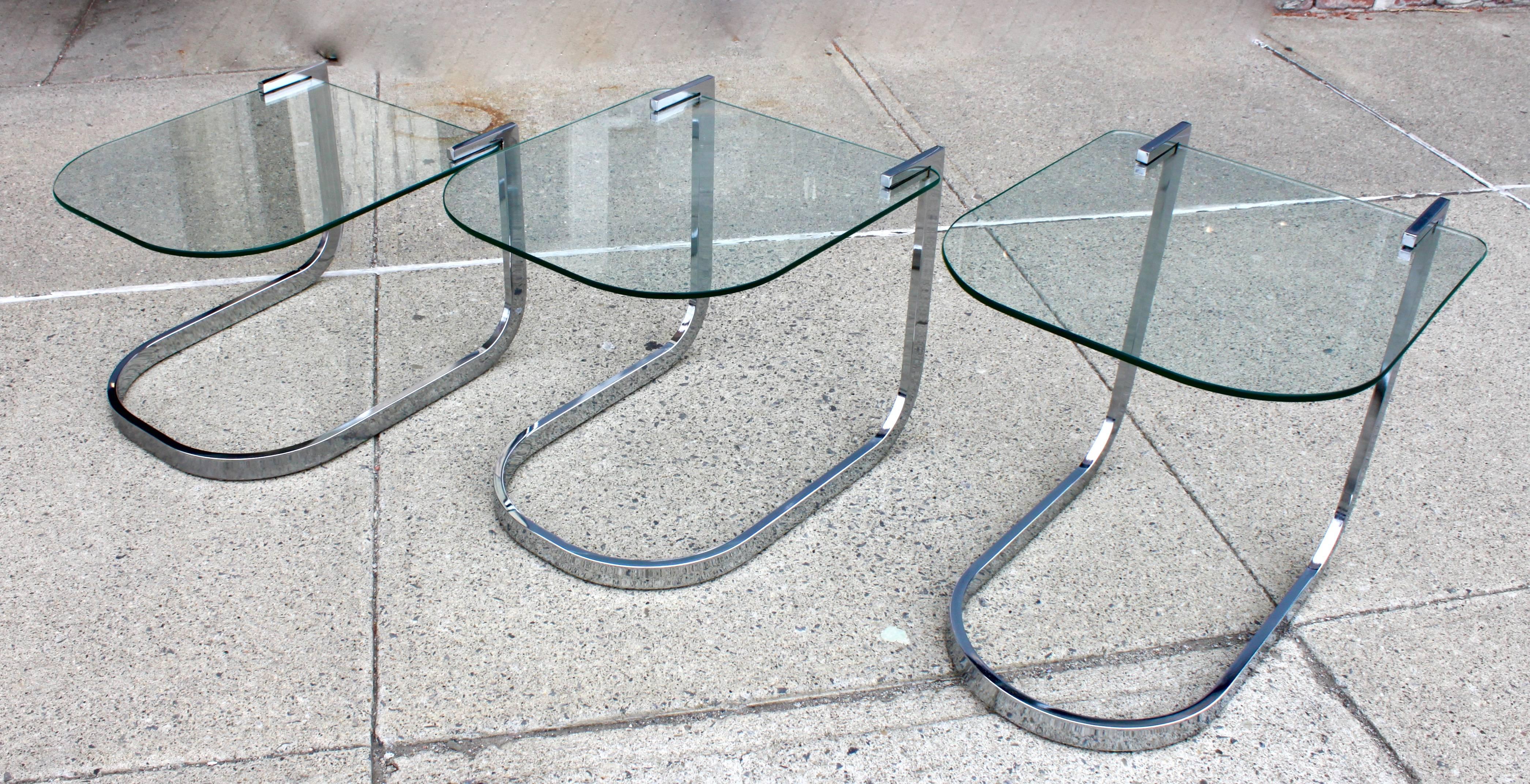 Modern Set of Three Chrome Flat Bar Milo Baughman Nesting or Stacking Tables For Sale 5