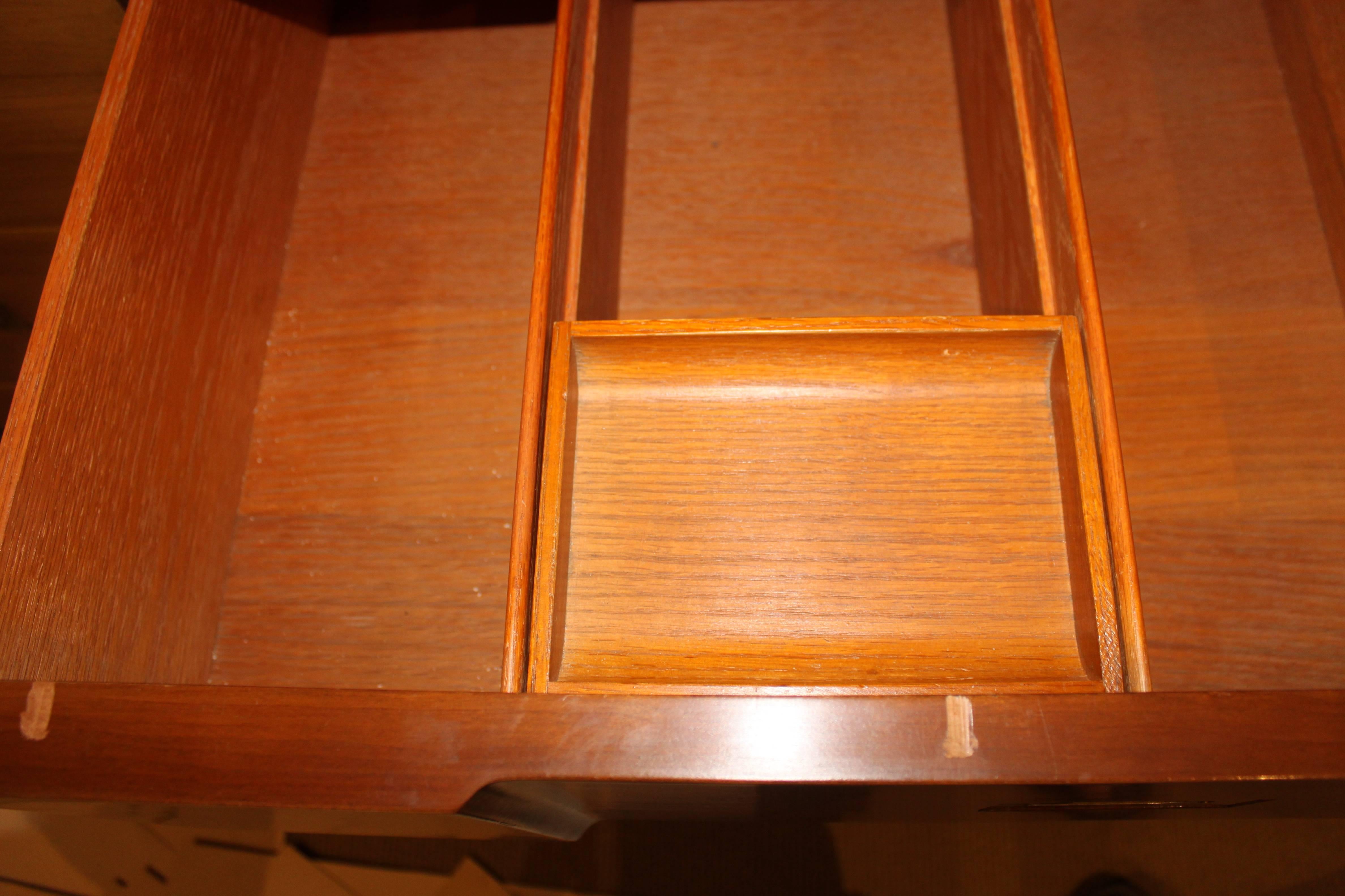 John Stuart for Widdicomb Nine-Drawer Dresser 1