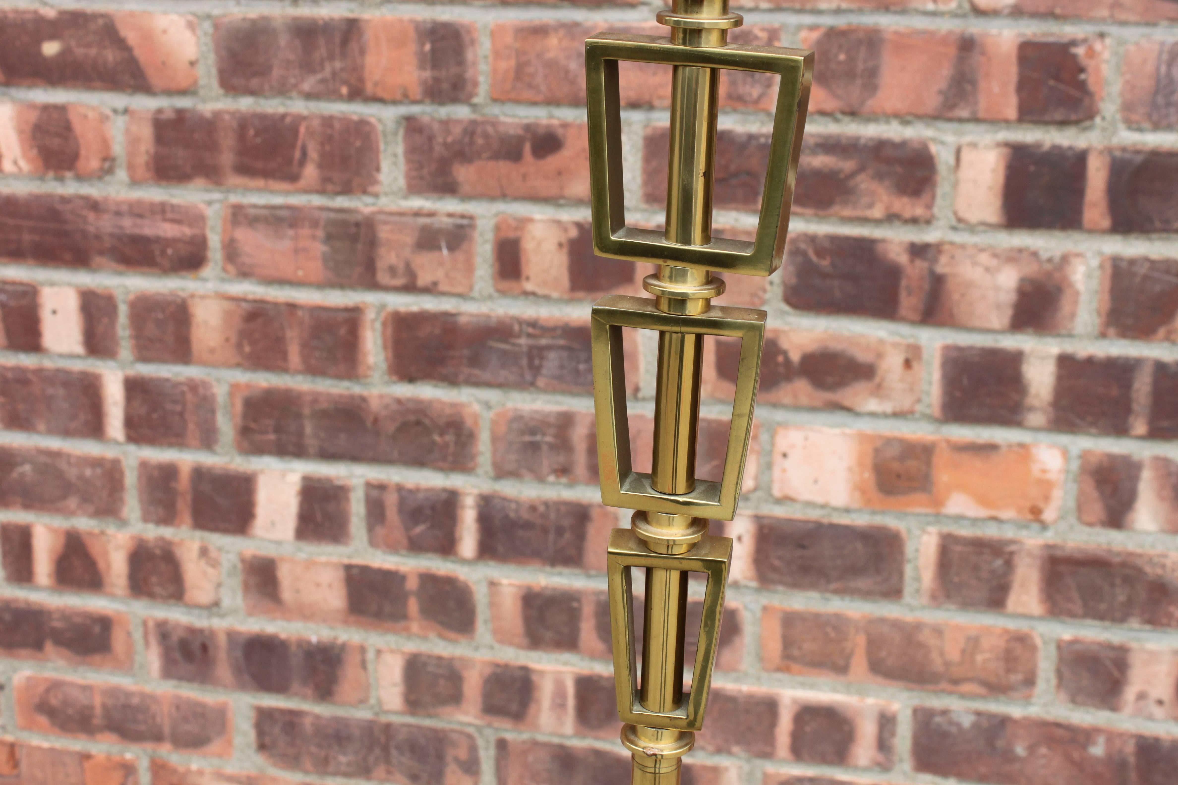 Mid-Century Modern Brass Floor Lamp For Sale 1