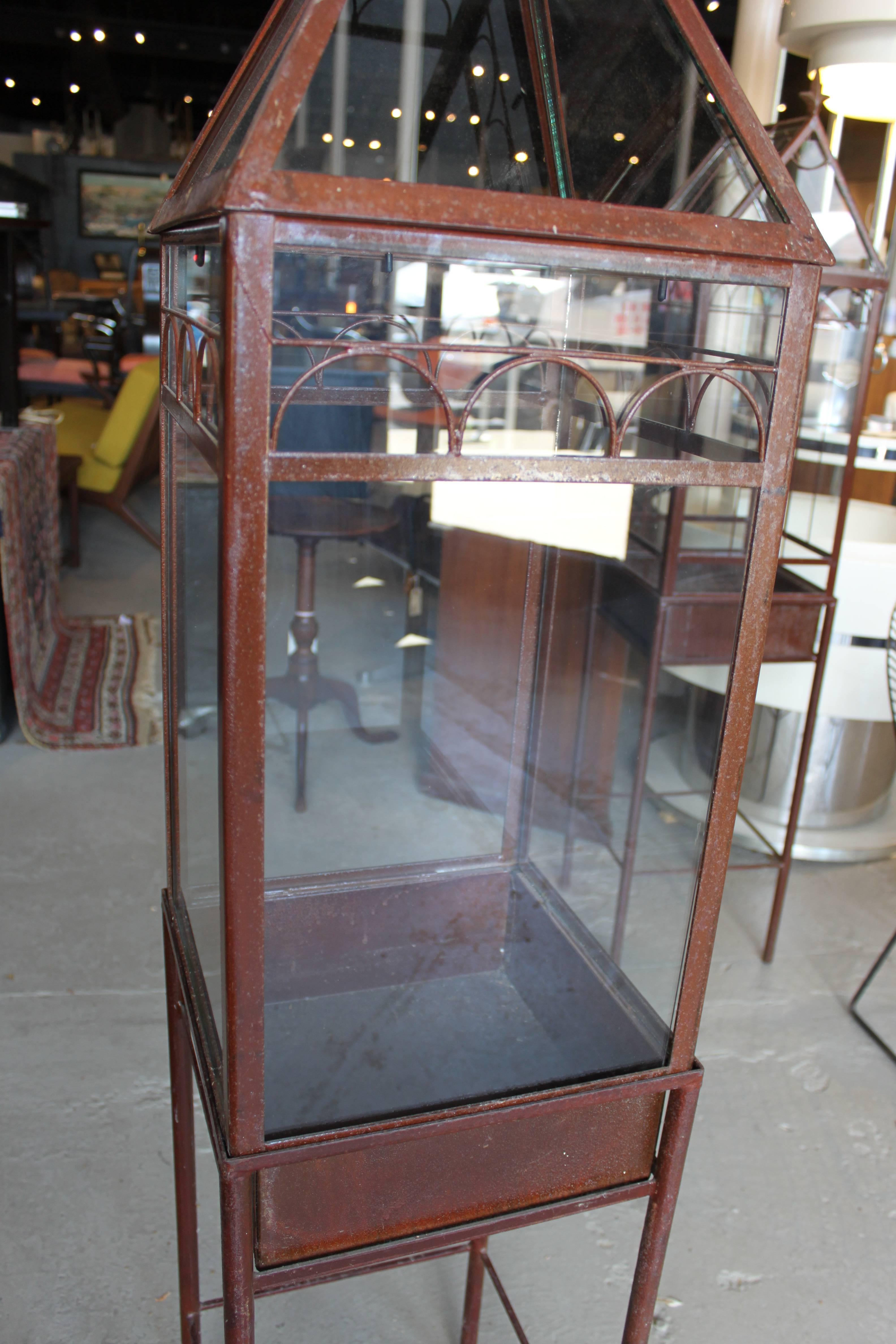 terrarium with stand