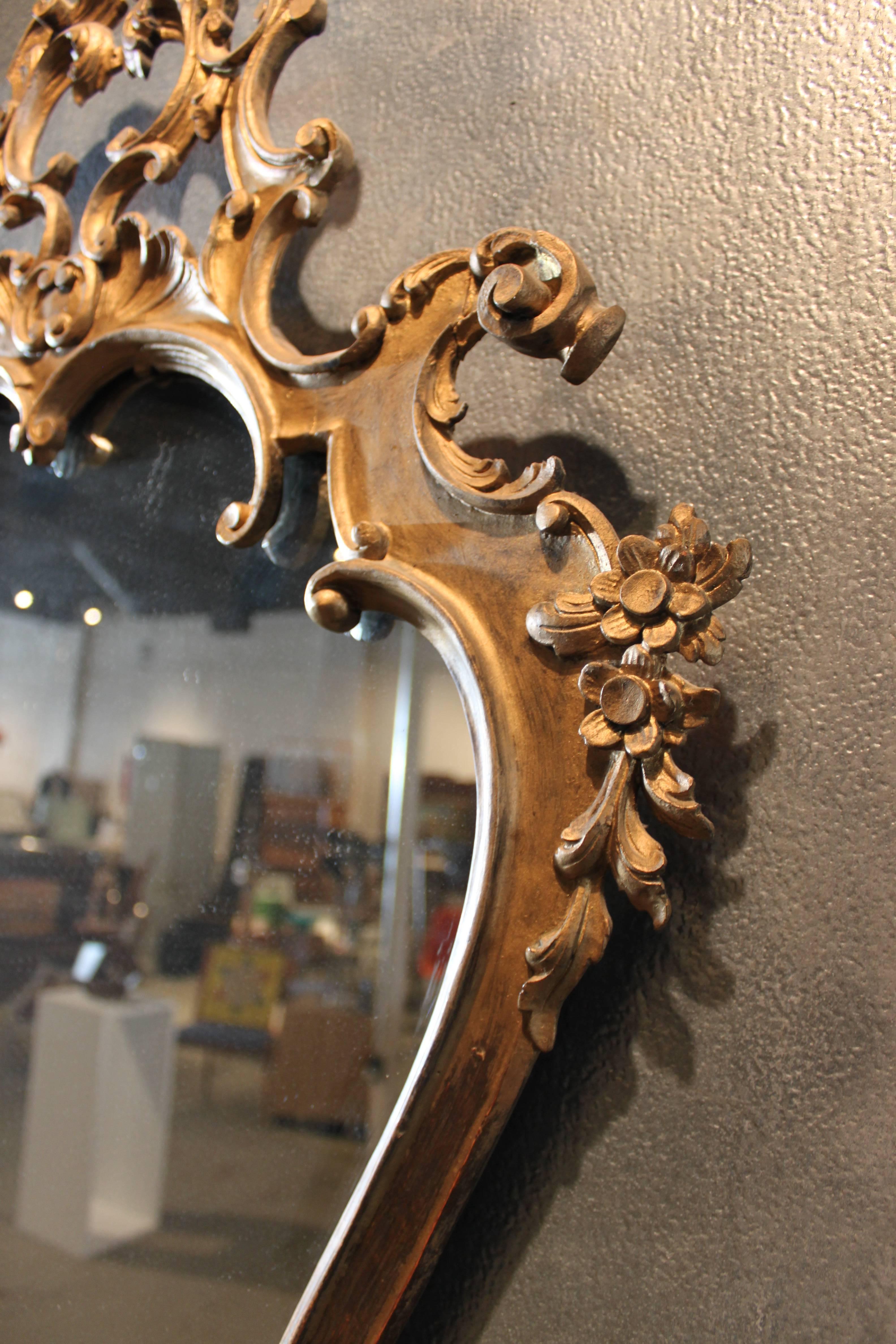 Hollywood Regency Carved Wood Mirror In Good Condition For Sale In Hudson, NY