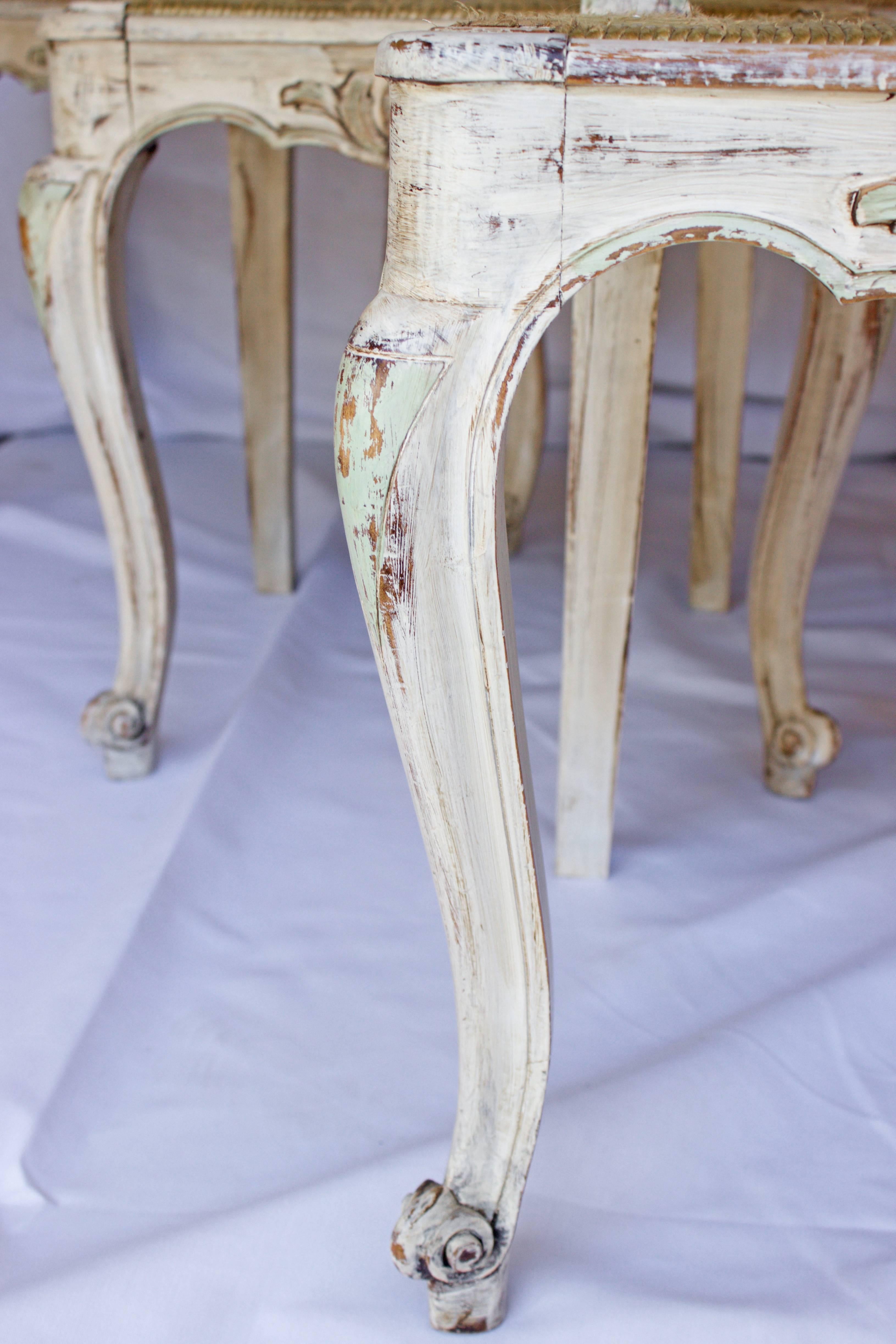 Set of Six Painted French Provincial Chairs Louis XV Style In Distressed Condition For Sale In Charleston, SC