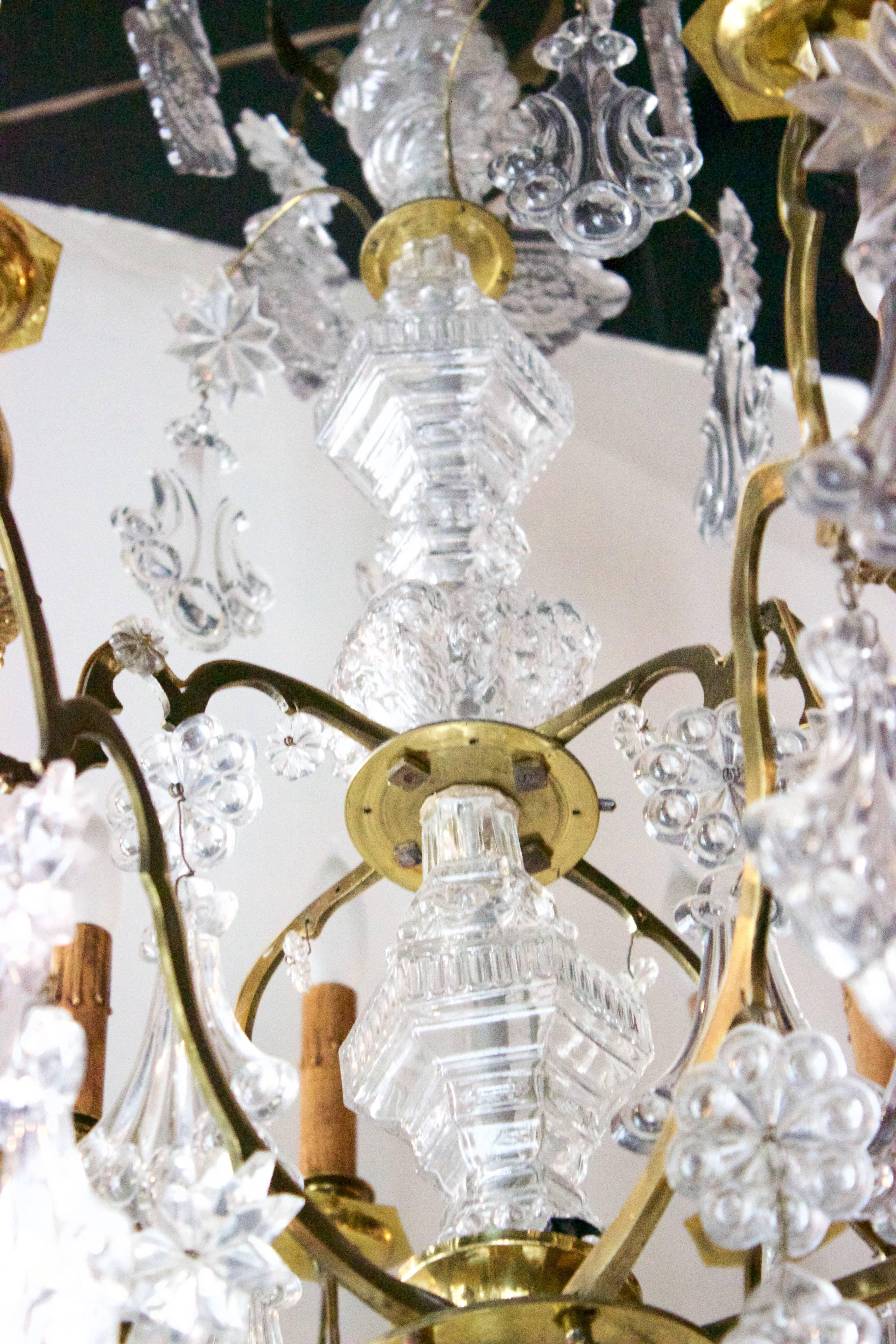 19th Century French Louis XV Bronze Cage and Crystal Twelve-Arm Chandelier  For Sale 2