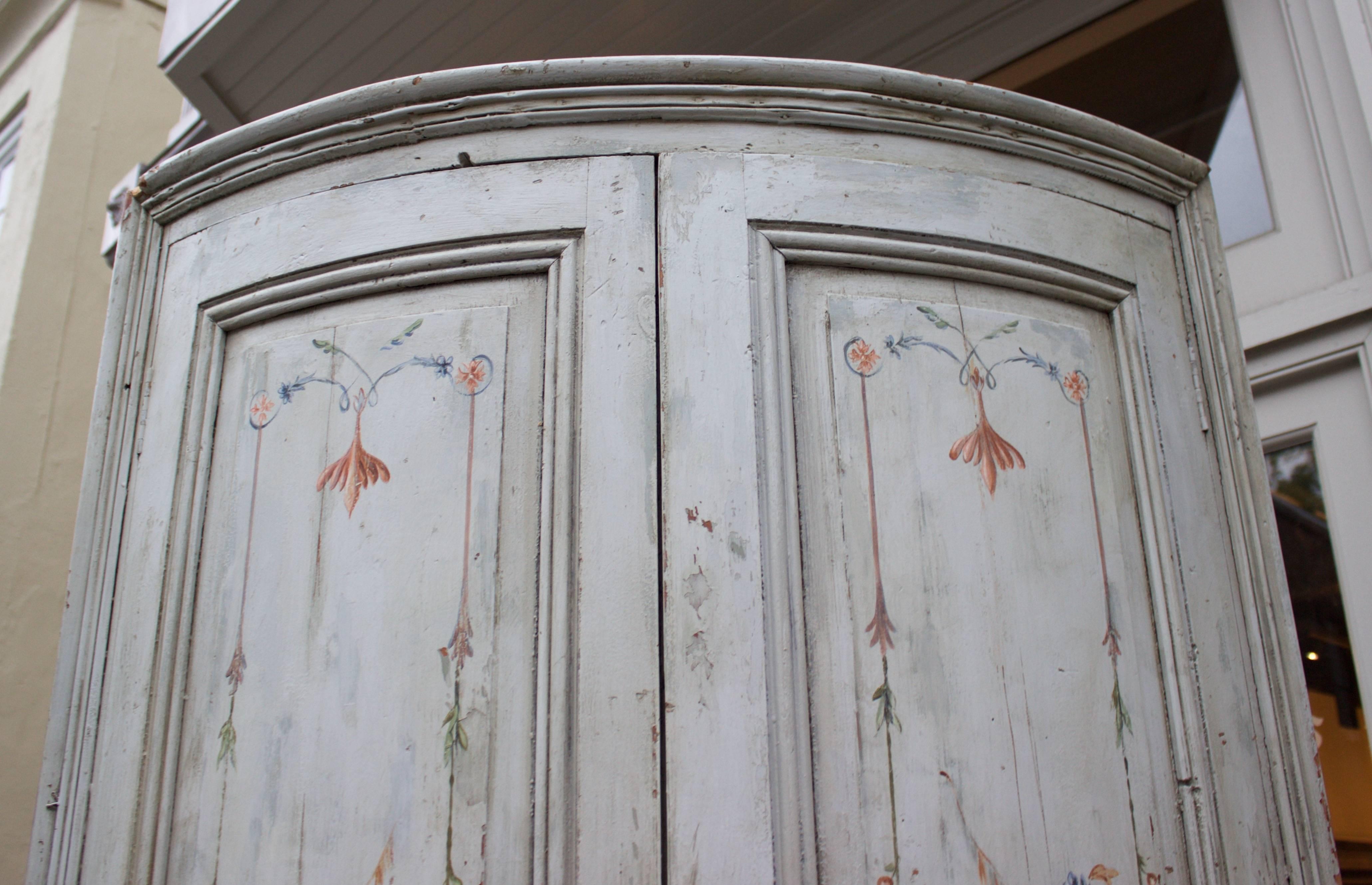 Wood 19th Century French Painted Corner Cabinet For Sale