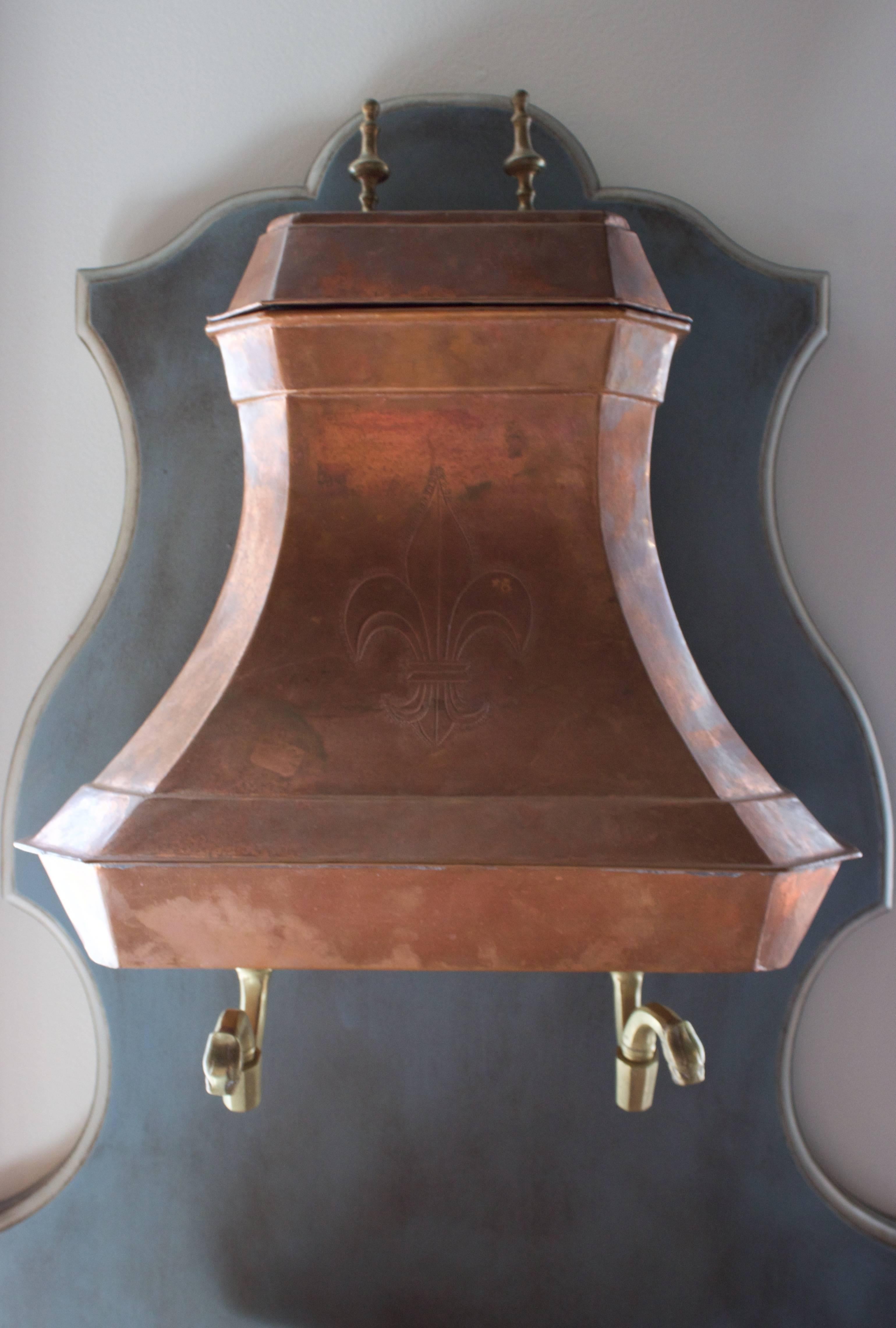 Louis XV Early 19th Century French Copper Wall Fountain or Lavabo