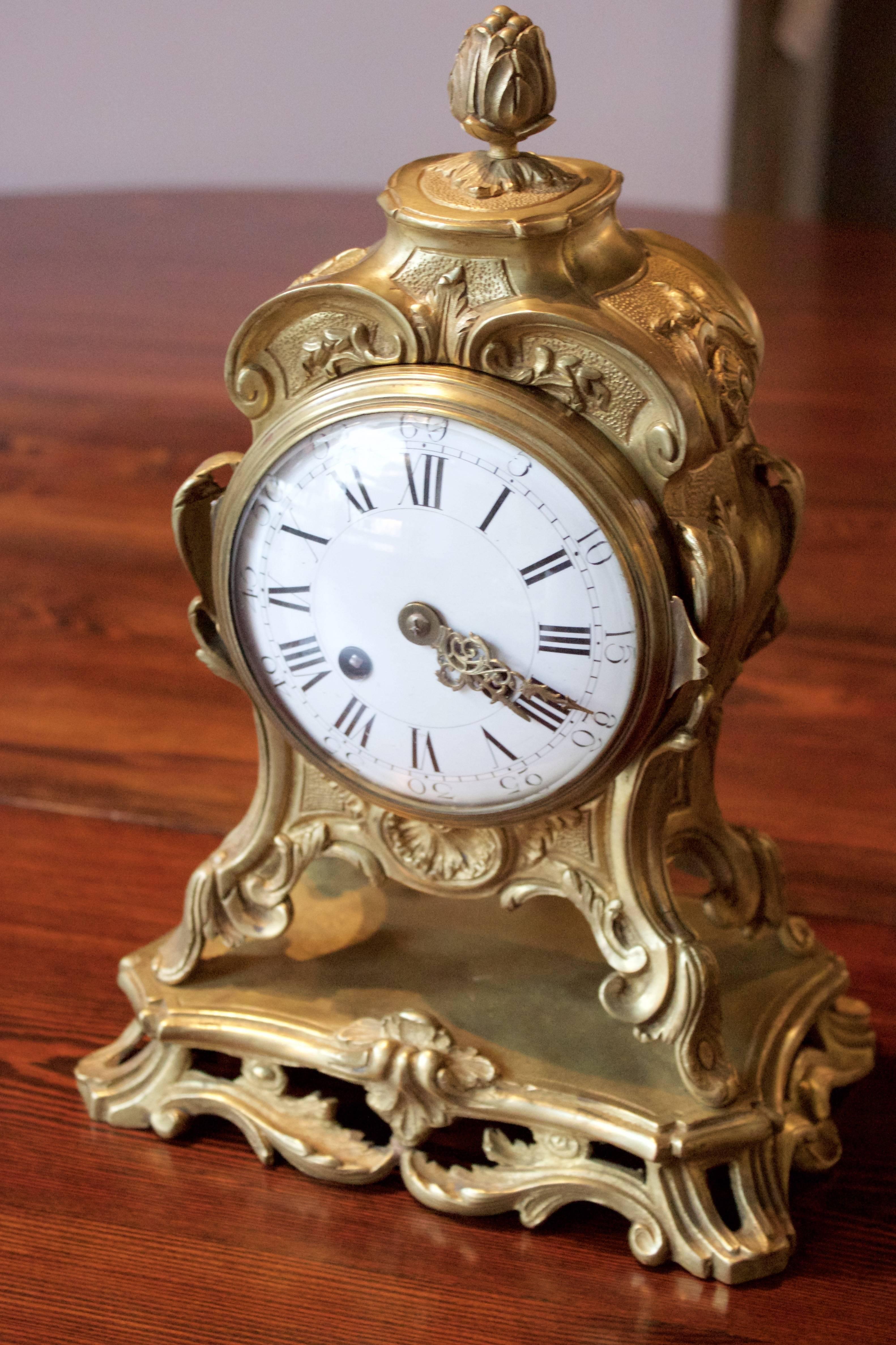 19th Century French Gilt Bronze Mantel Clock in Louis XV Style In Good Condition For Sale In Charleston, SC