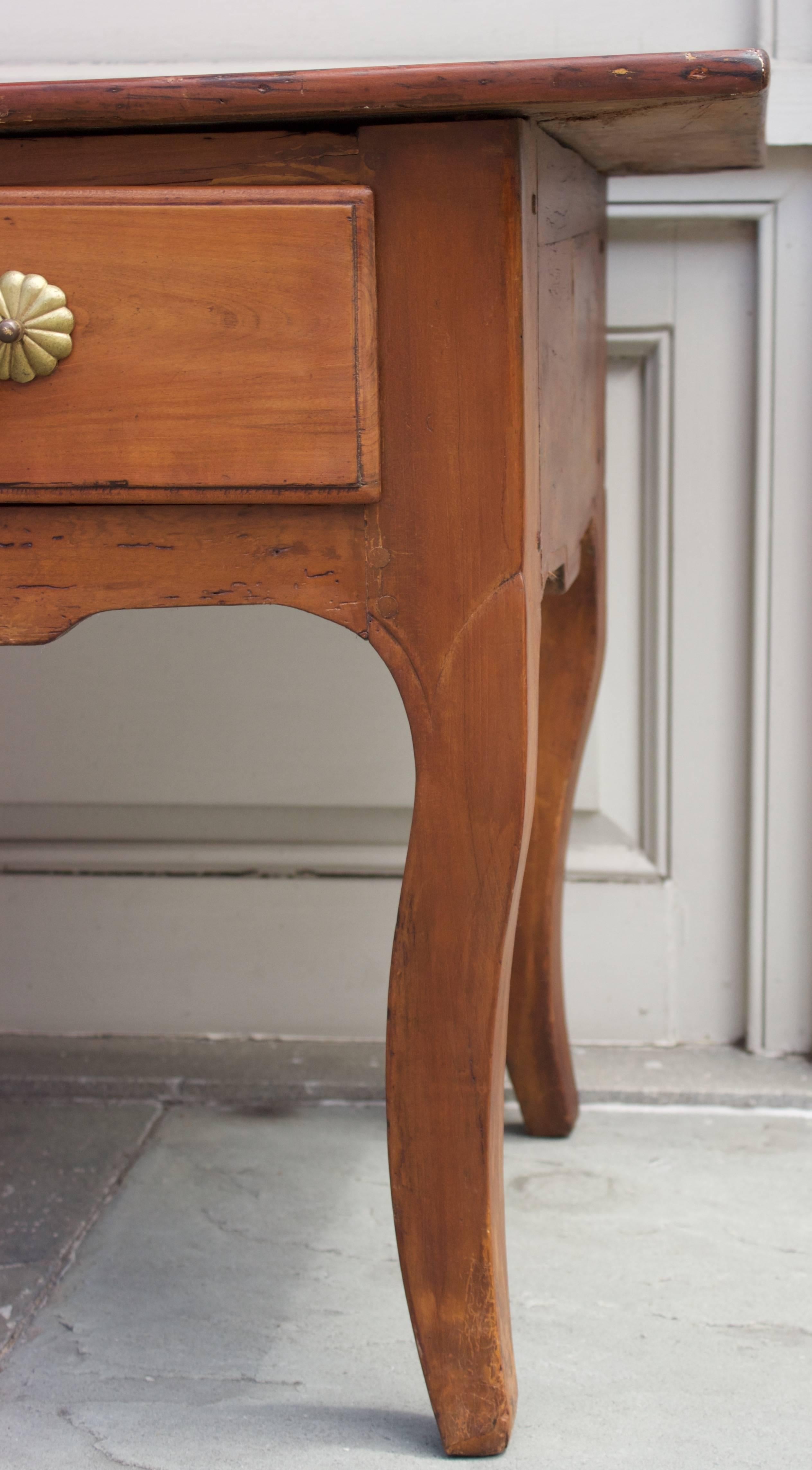 Large Antique French Provincial Louis XV Style Cherry Desk In Good Condition For Sale In Charleston, SC