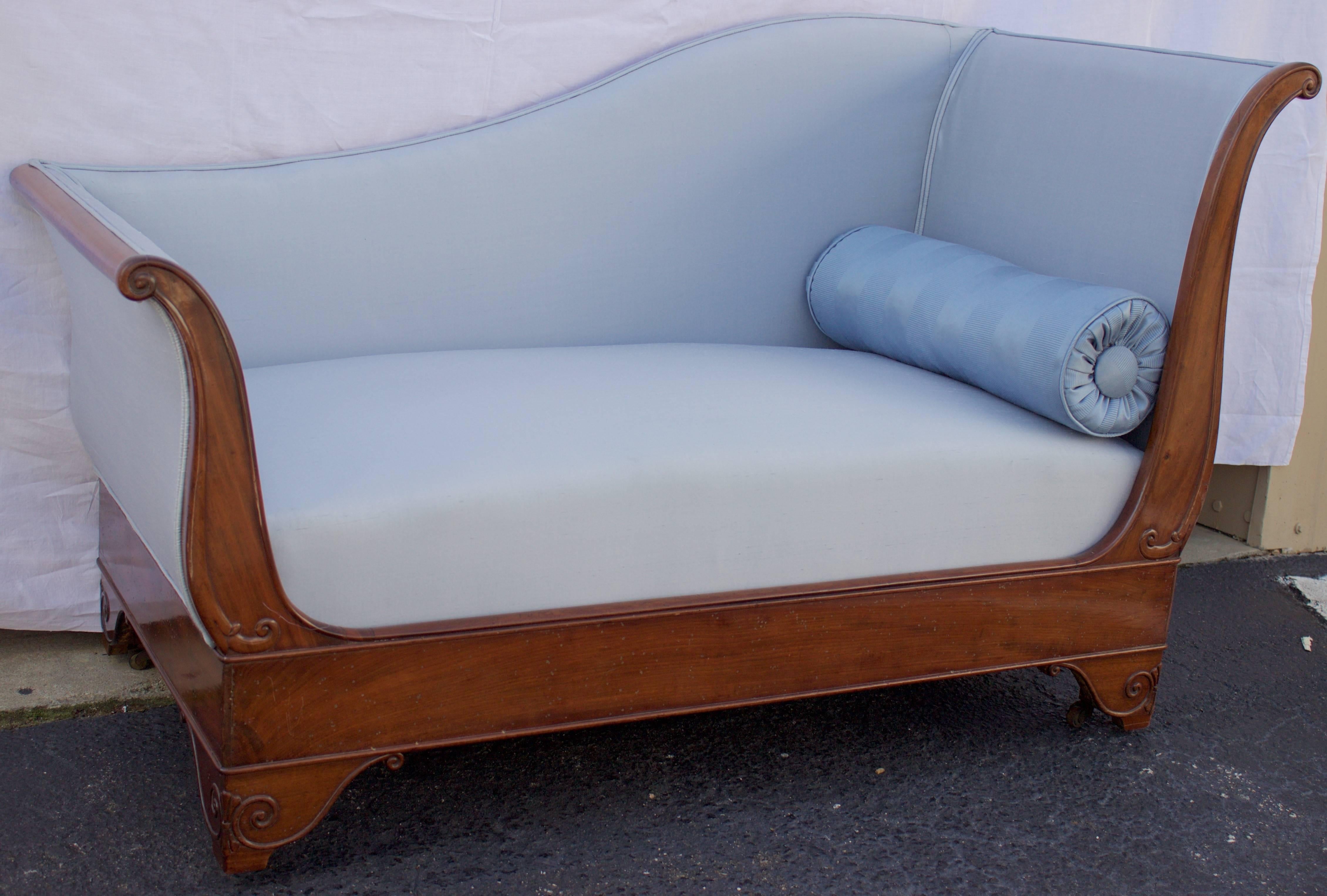 Empire French Early 19th Century Mahogany Daybed For Sale