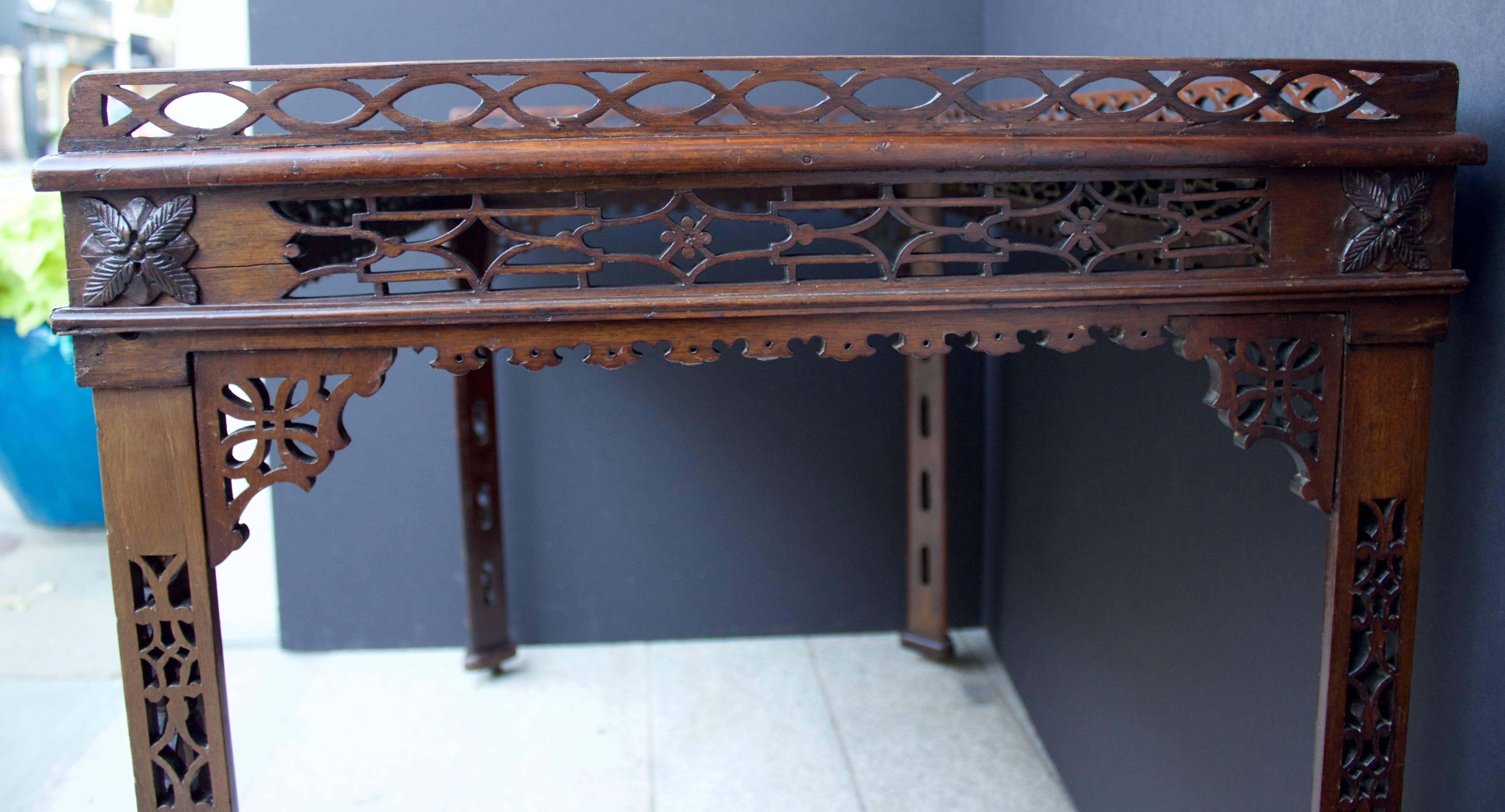 19th Century Chinese Chippendale St. Mahogany Table 1