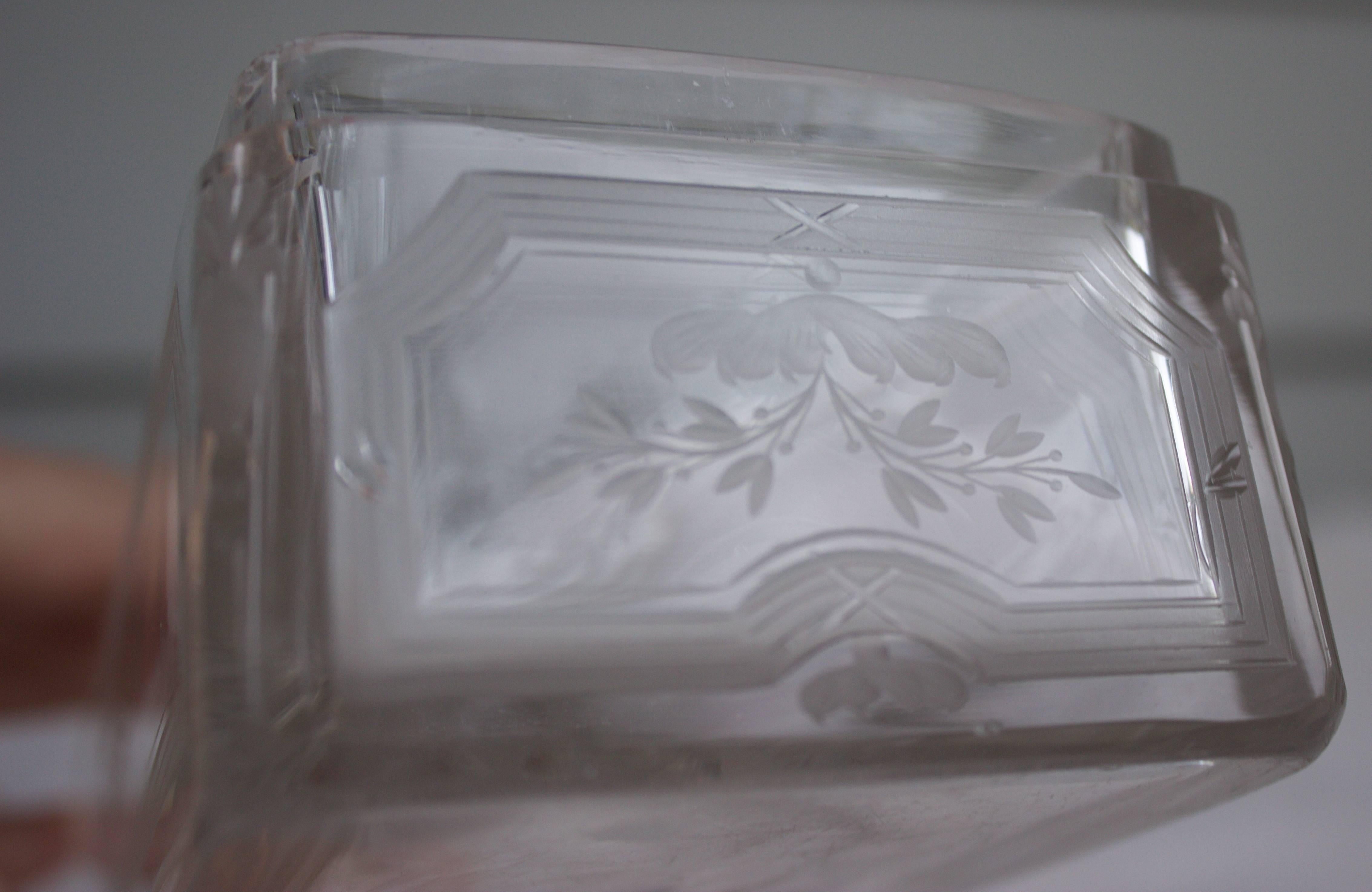 French 19th Century Crystal Box with Silver Cover For Sale 2