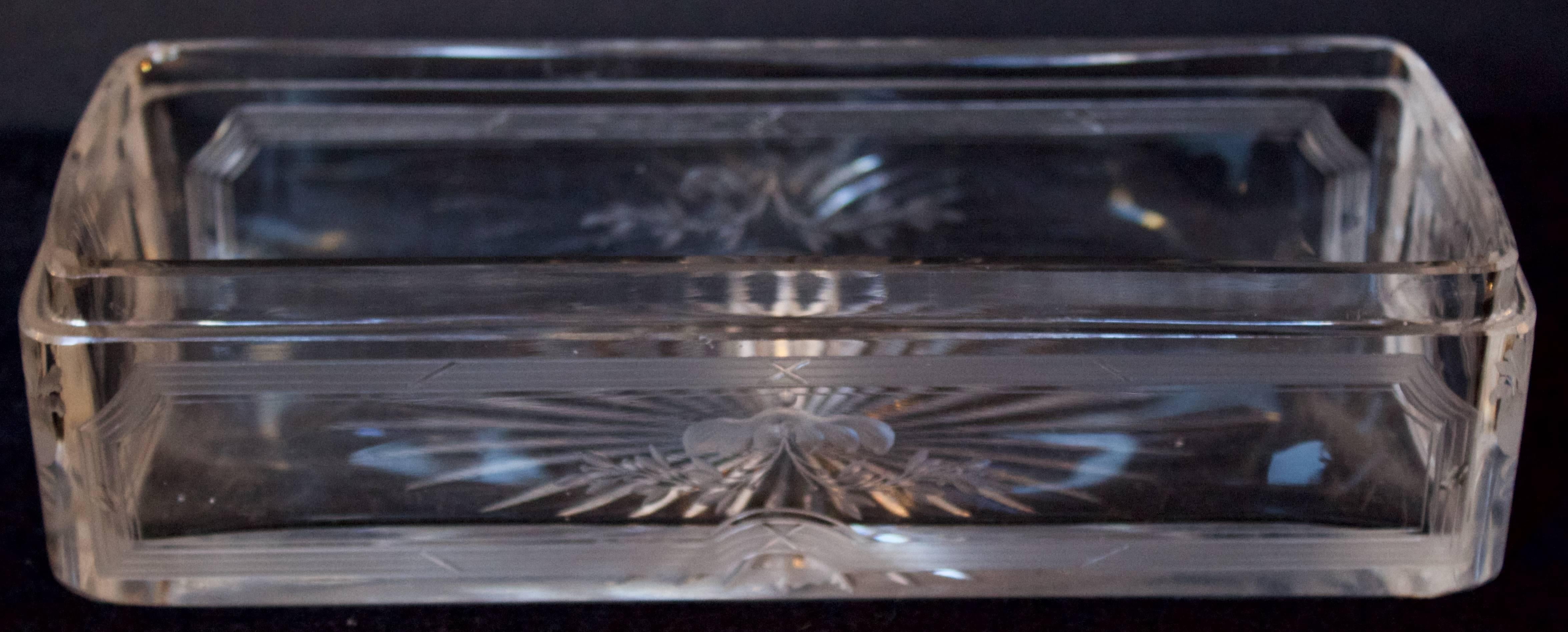 French 19th Century Crystal Box with .950 Silver Lid For Sale 1