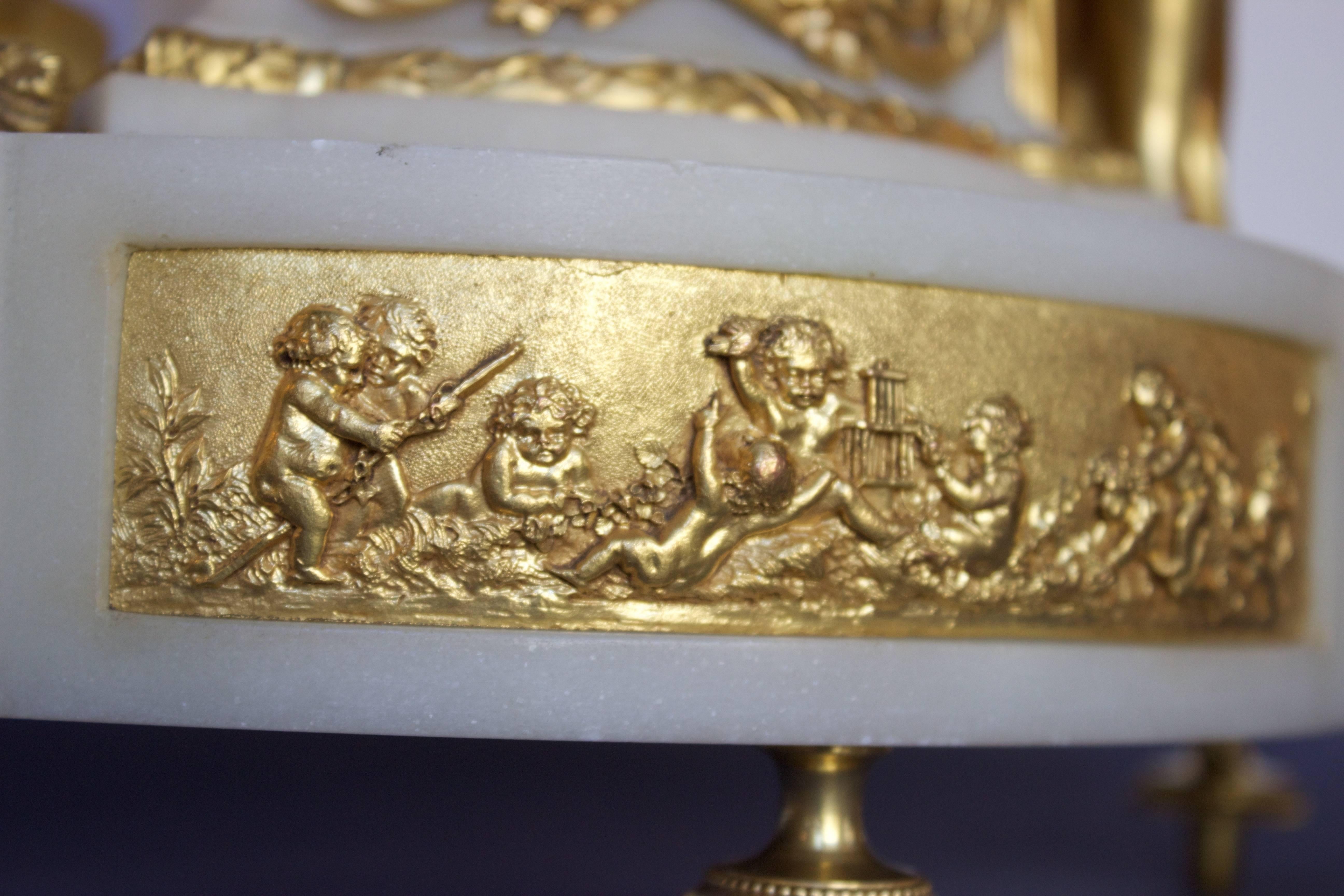 French 19th Century Gilt Bronze and Marble Mantel Clock of Psyche and Eros For Sale 2