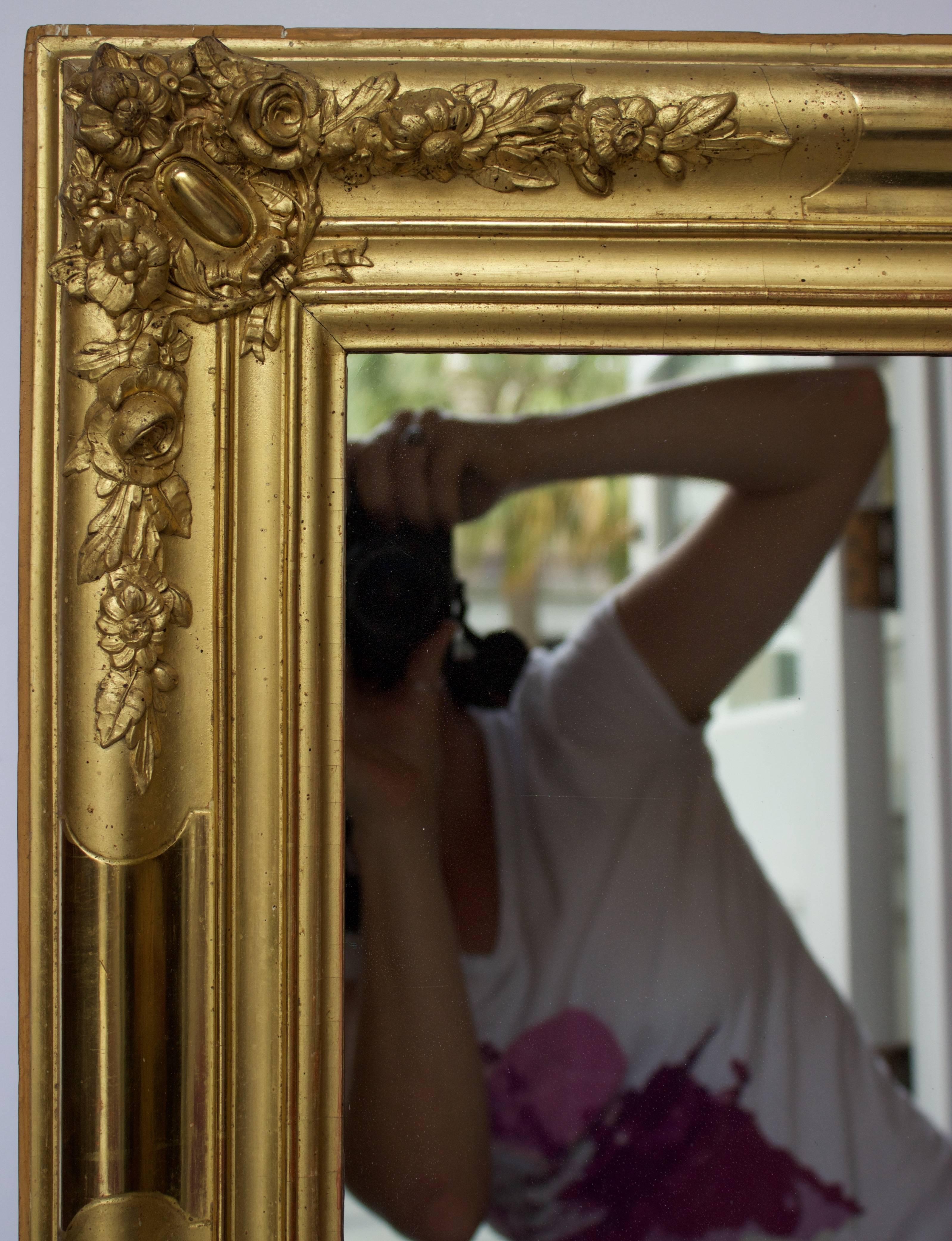 Restauration Early 19th Century French Giltwood Mirror For Sale
