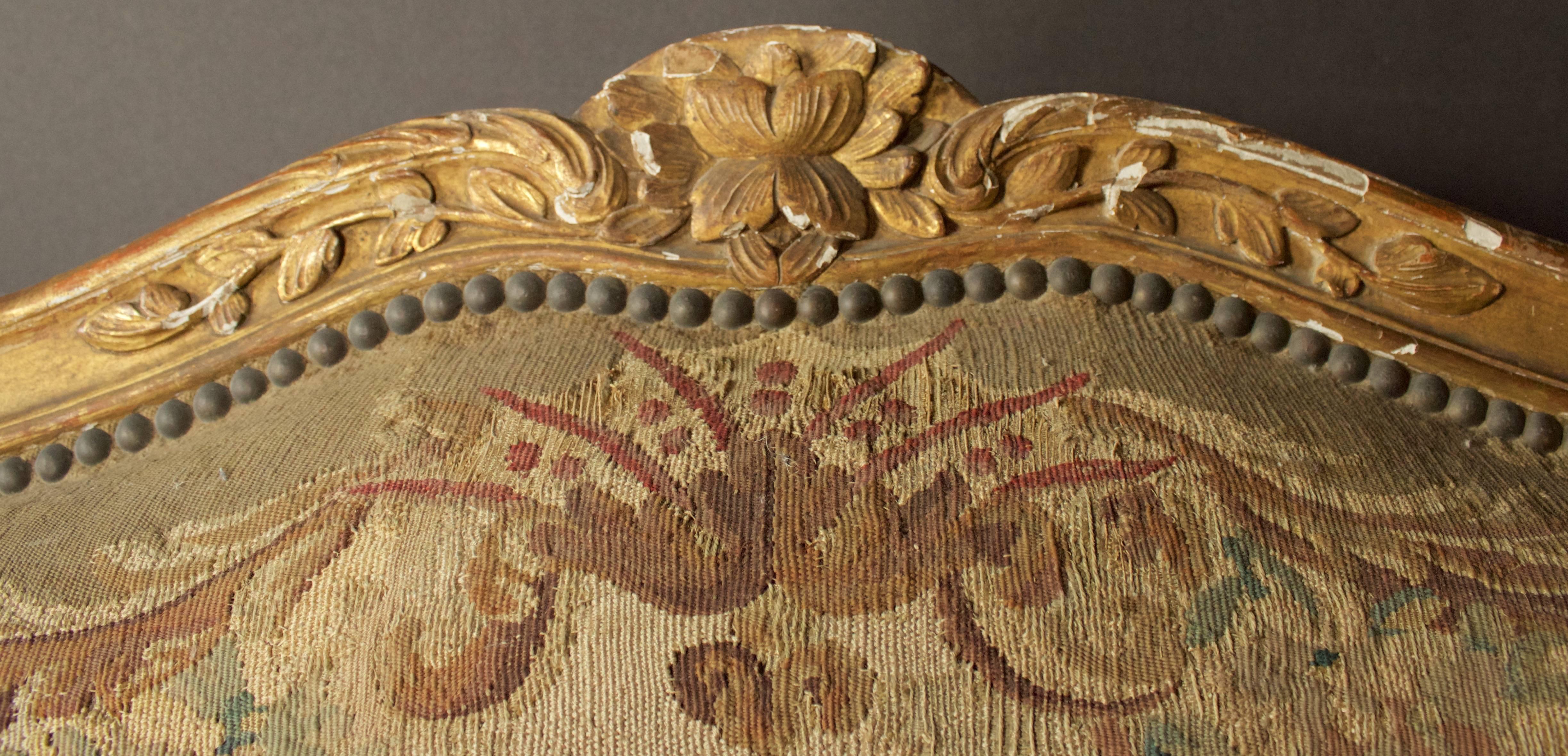 Hand-Carved 18th Century Louis XV carved and Giltwood Canapé with Original Aubusson Tapestry For Sale