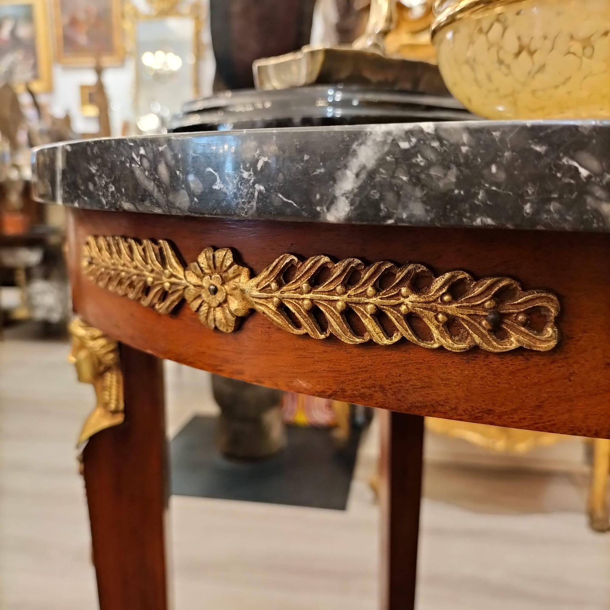 19th Century French Empire Marble Top Oval Side Table, Circa 1800 For Sale 2