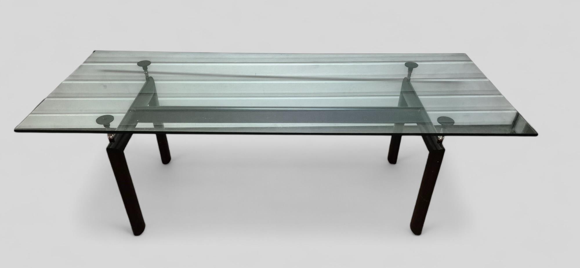 Mesa de comedor LC6 de Le Corbusier para Cassina, Siglo XX en Bueno estado para la venta en NICE, FR