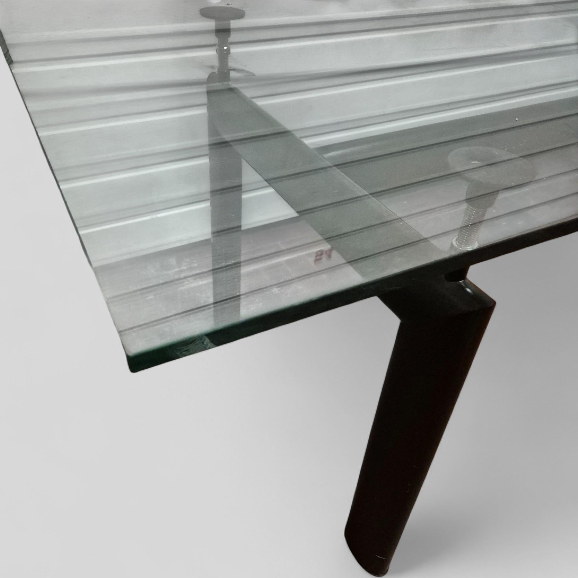 Mesa de comedor LC6 de Le Corbusier para Cassina, Siglo XX siglo XX en venta