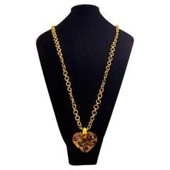 Collana con ciondolo a forma di cuore in vetro di Murano, pezzo unico realizzato a mano, XXI secolo