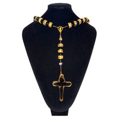 Rosario con perline a forma di torta nuziale in vetro di Murano e croce in vetro