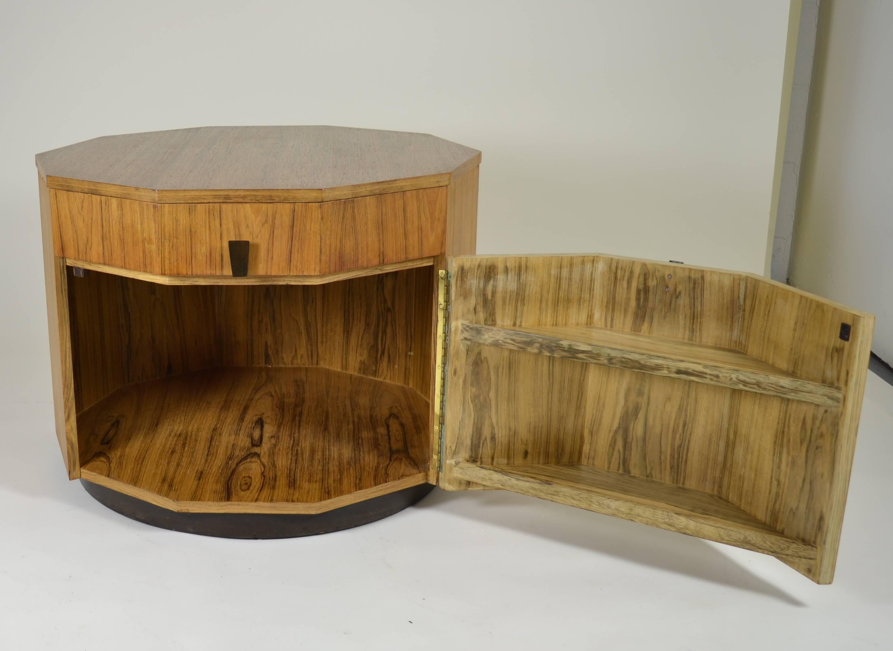 Mid-Century Modern Harvey Probber Decagon Table, circa 1950s
