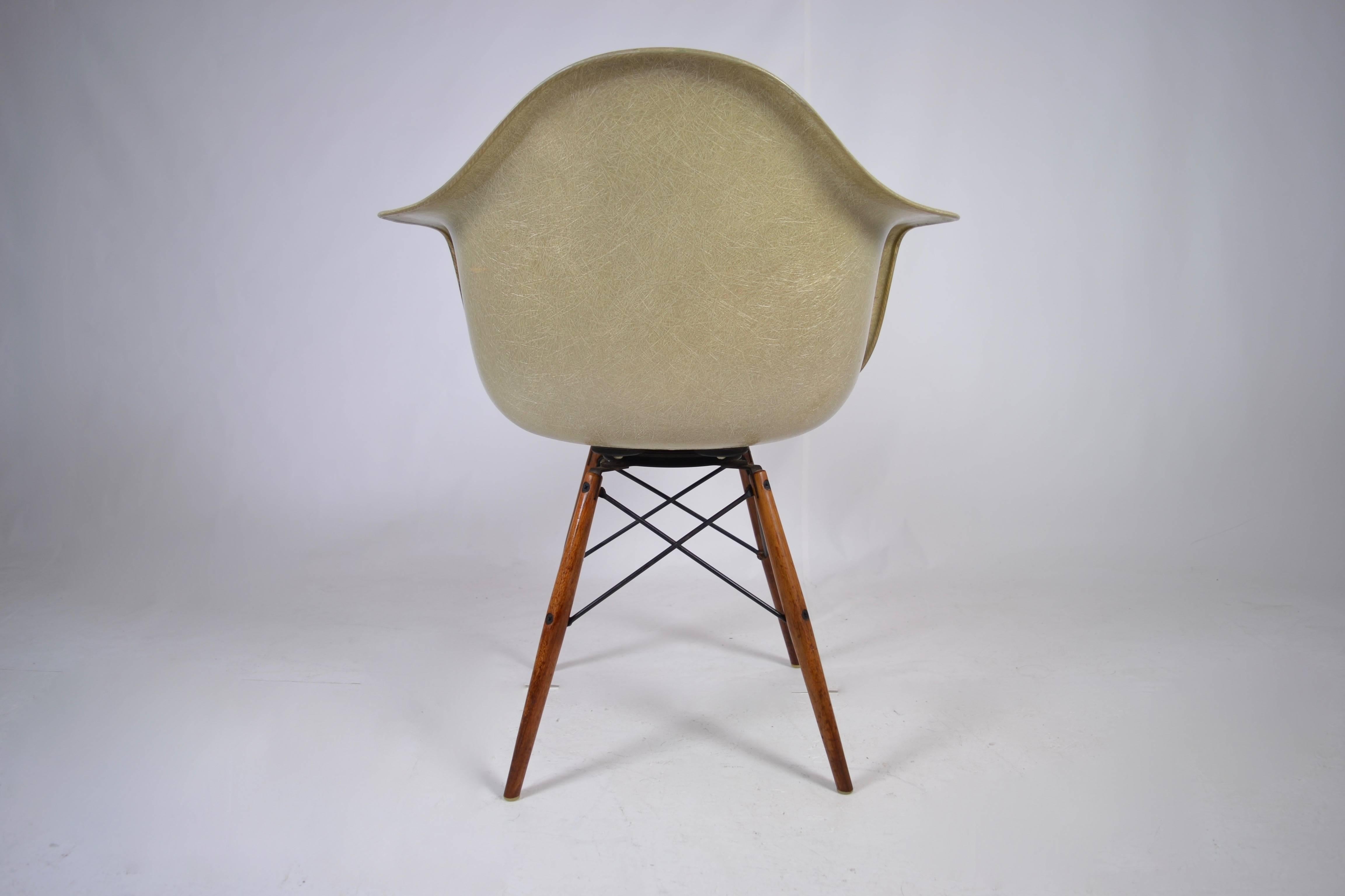 Zenith Rope Edge PAW Swivel Chair by Eames for Herman Miller, USA, 1950 In Good Condition In Norwalk, CT