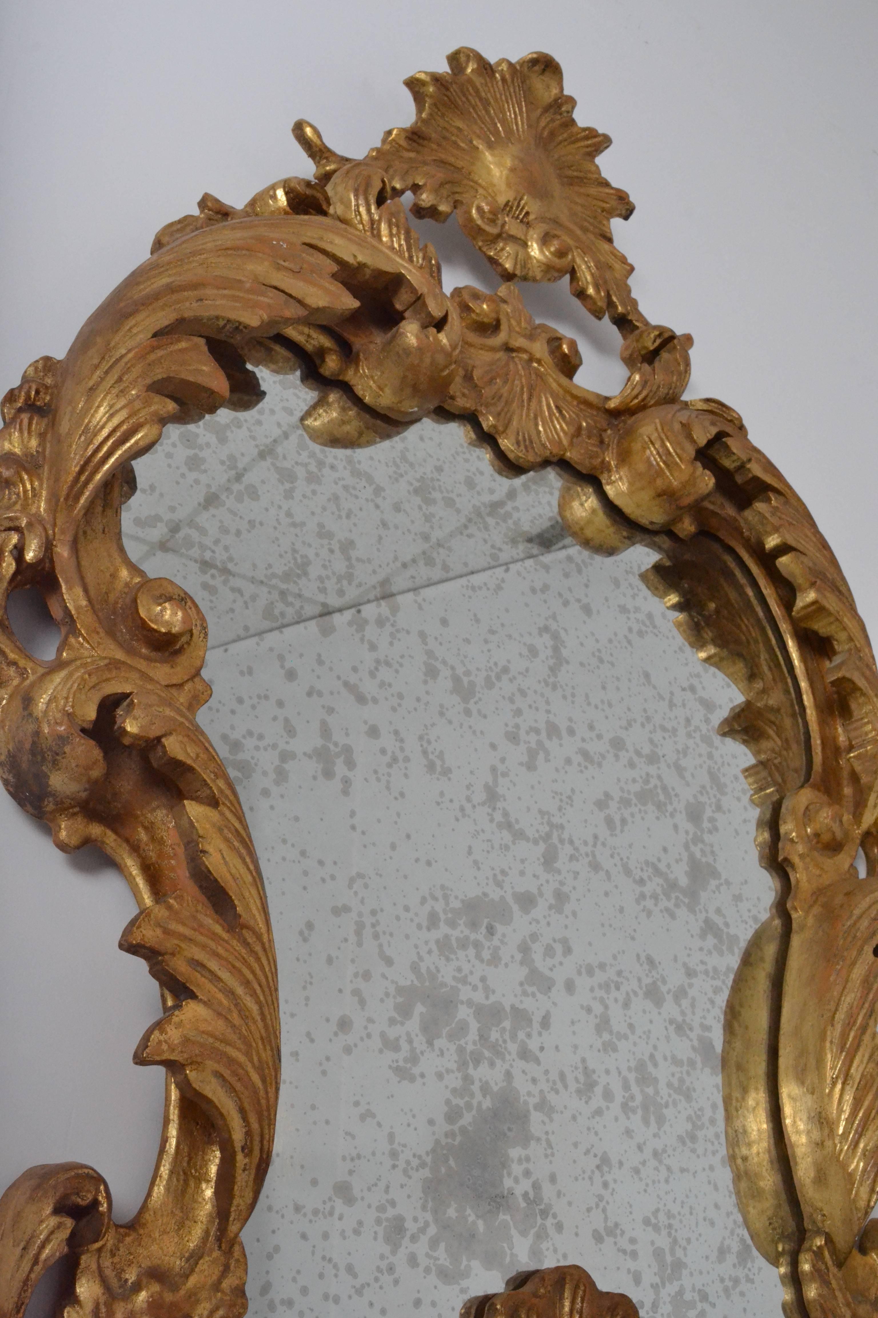 Hand-Carved Giltwood Mirror with Heavily Antiqued Glass, Italy, circa 1950s In Good Condition In Norwalk, CT