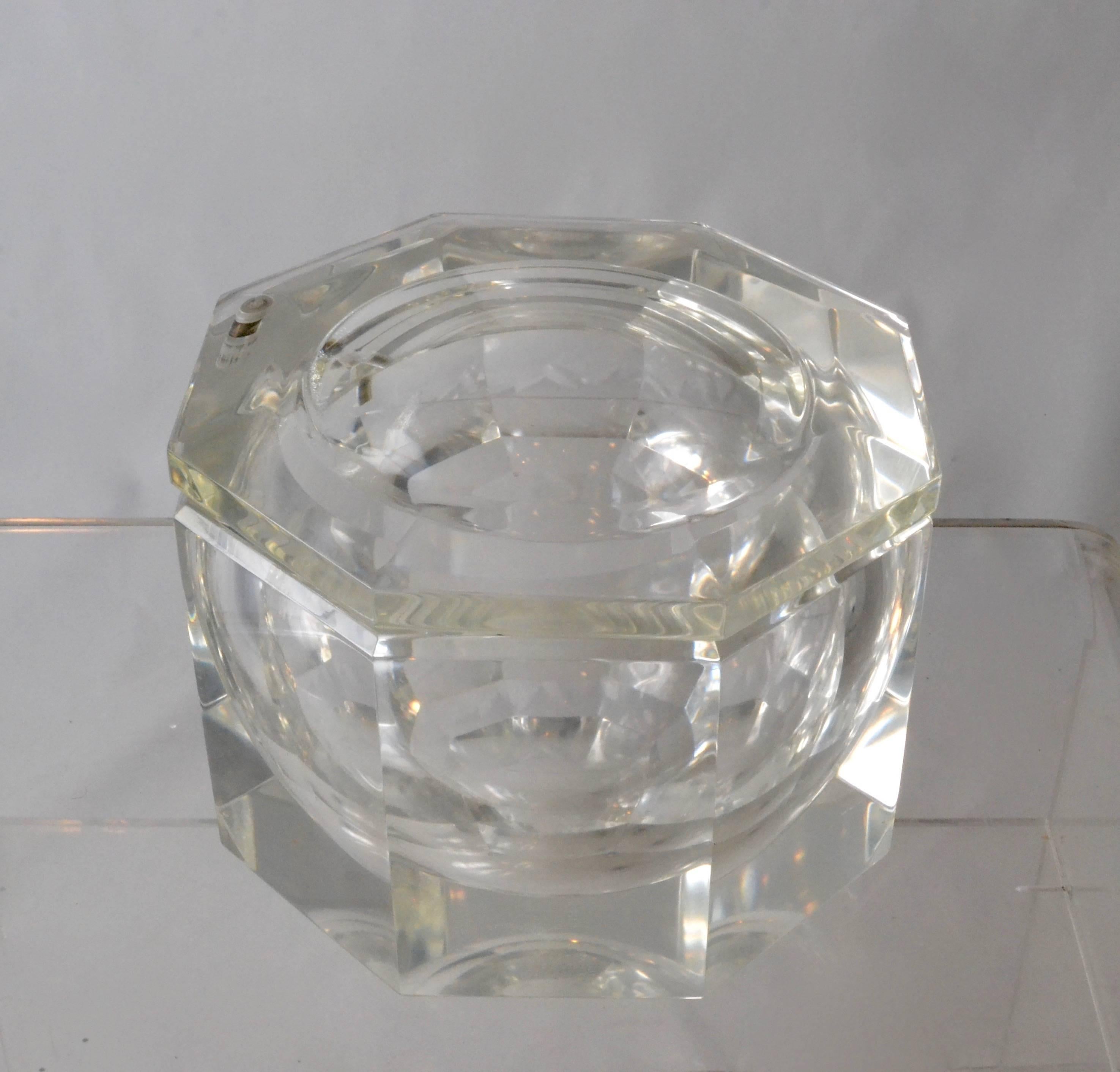 Classic heavy Lucite ice bucket/candy dish in larger size. Excellent condition.