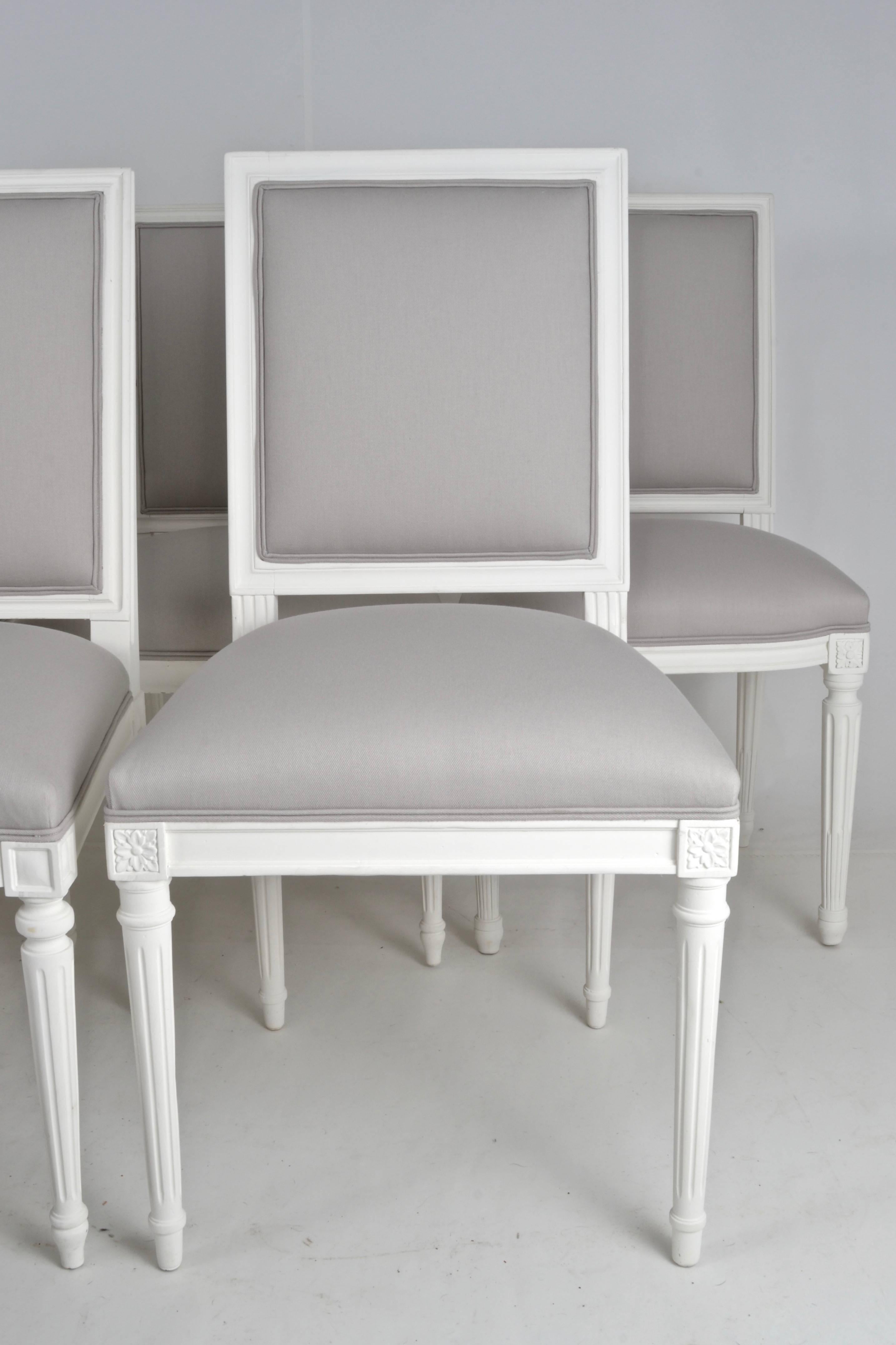 Assembled Set of Eight Louis XVI-Style Dining Chairs In Excellent Condition In Norwalk, CT