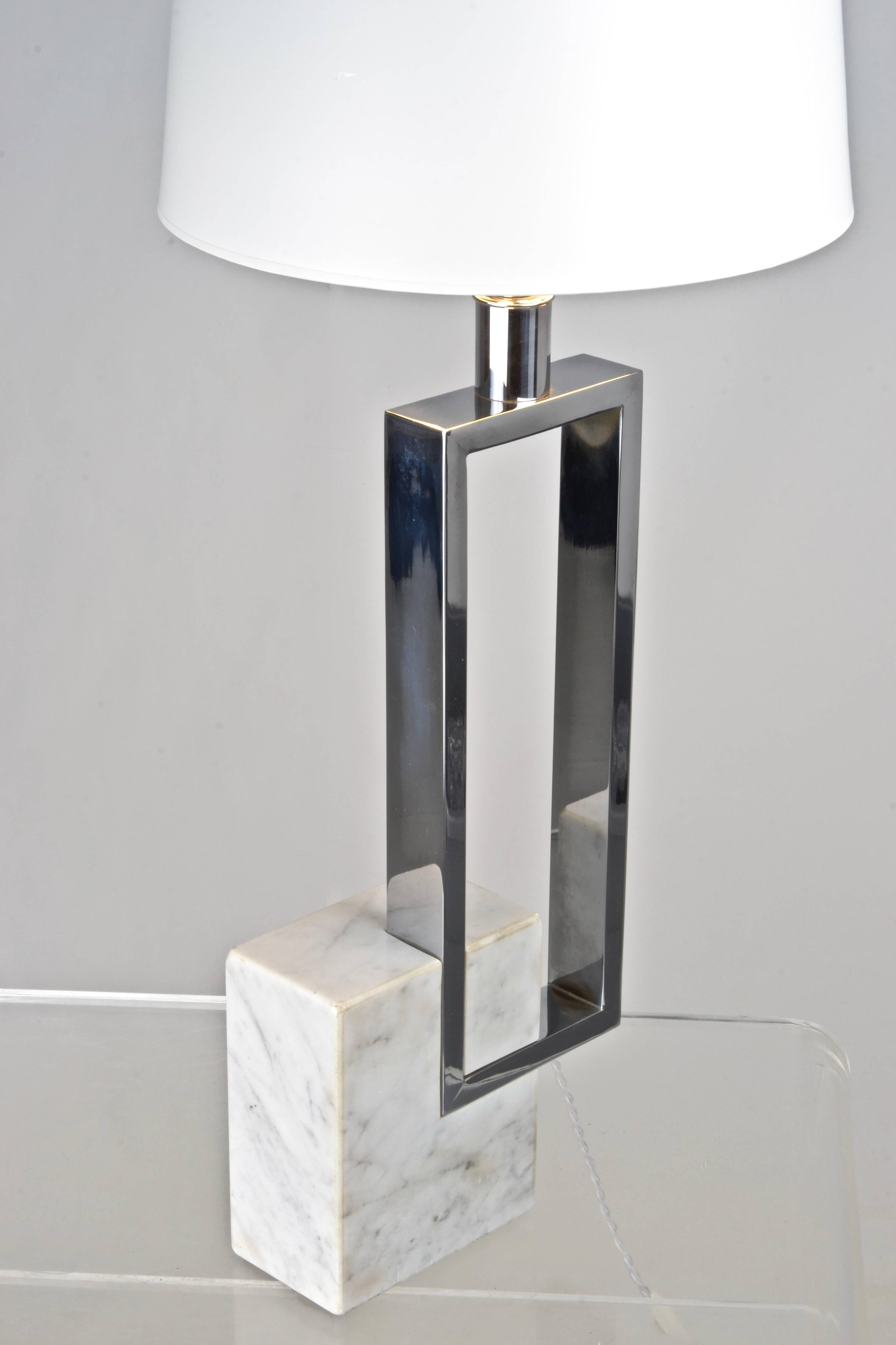 Mid-Century Modern Lampe moderniste en chrome et marbre, années 1960 en vente